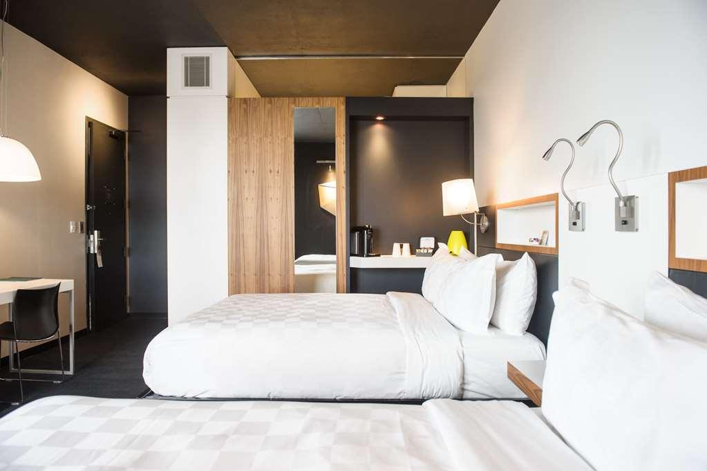 Hotel Alt Quartier Dix30 Brossard Room photo