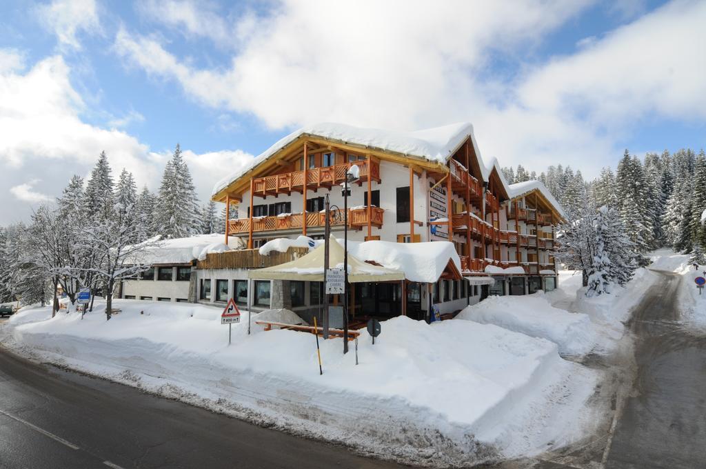 Hotel Il Catturanino Madonna di Campiglio Exterior photo