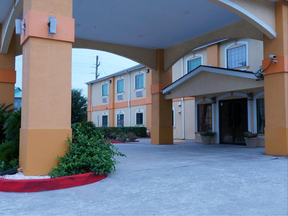 Americas Best Value Inn And Suites Bush International Airport Humble Exterior photo