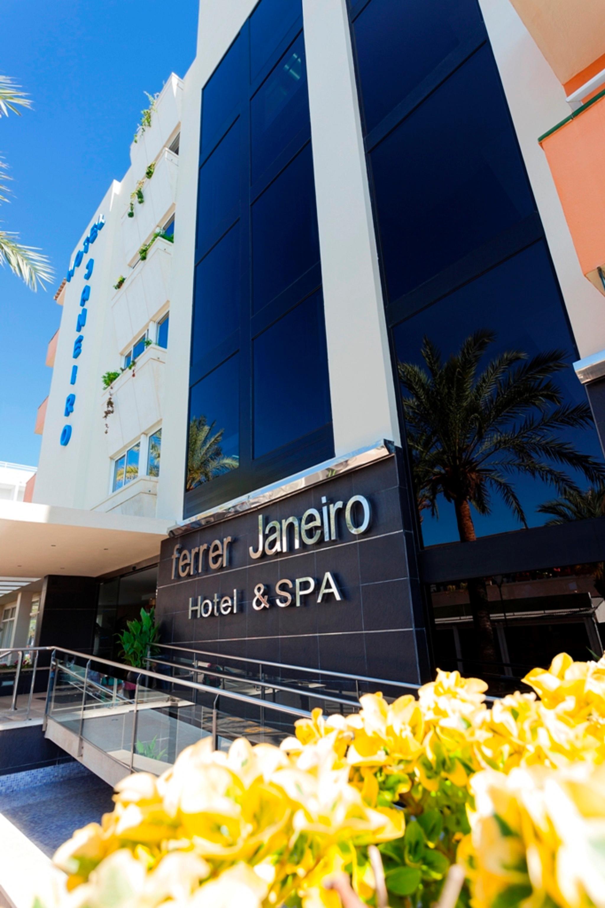 Ferrer Janeiro Hotel & Spa Can Picafort  Exterior photo