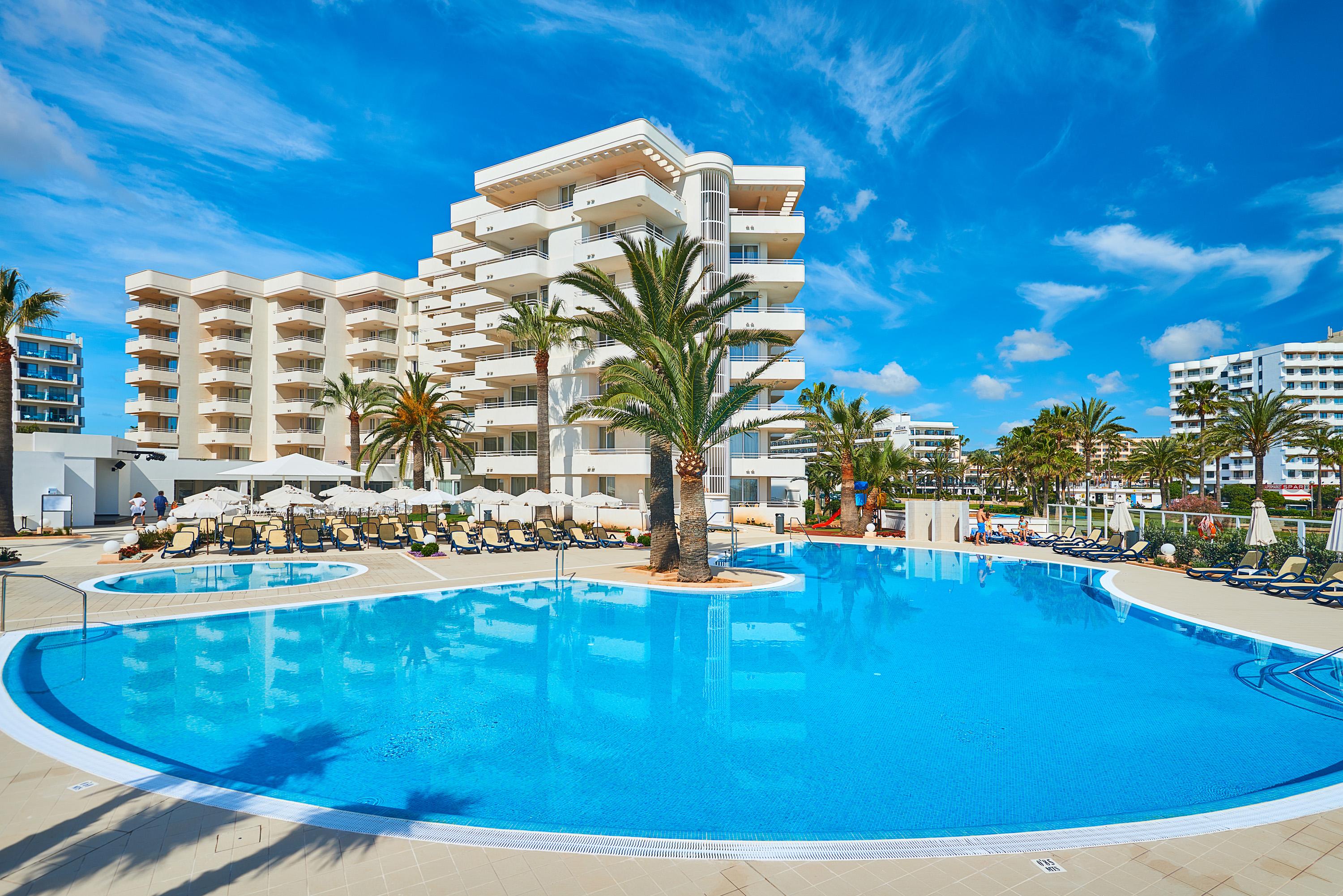 Hipotels Mercedes Aparthotel Cala Millor  Exterior photo