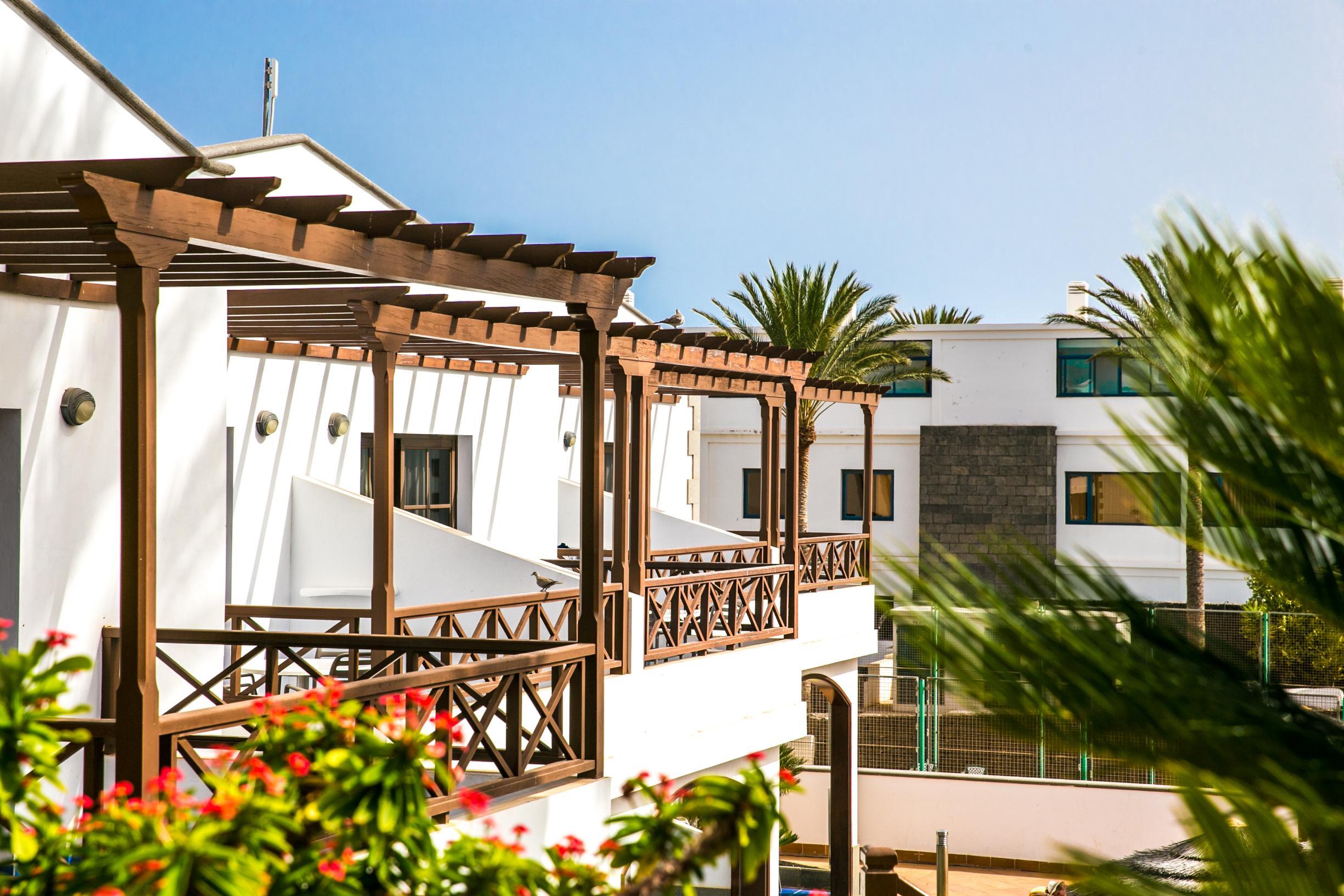 Hotel Mirador Papagayo By Livvo Playa Blanca  Exterior photo