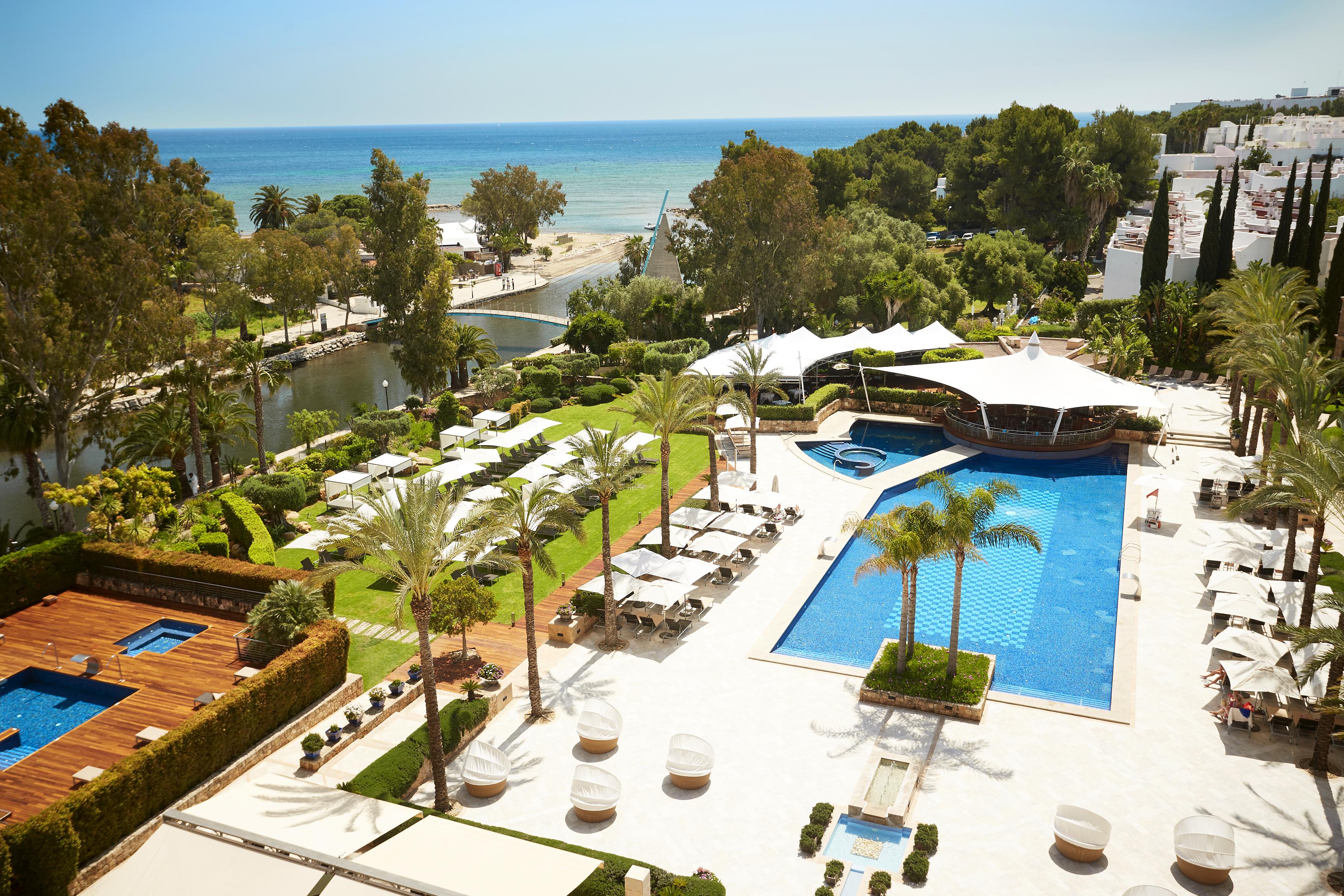 Insotel Fenicia Prestige Suites & Spa Santa Eularia des Riu Exterior photo