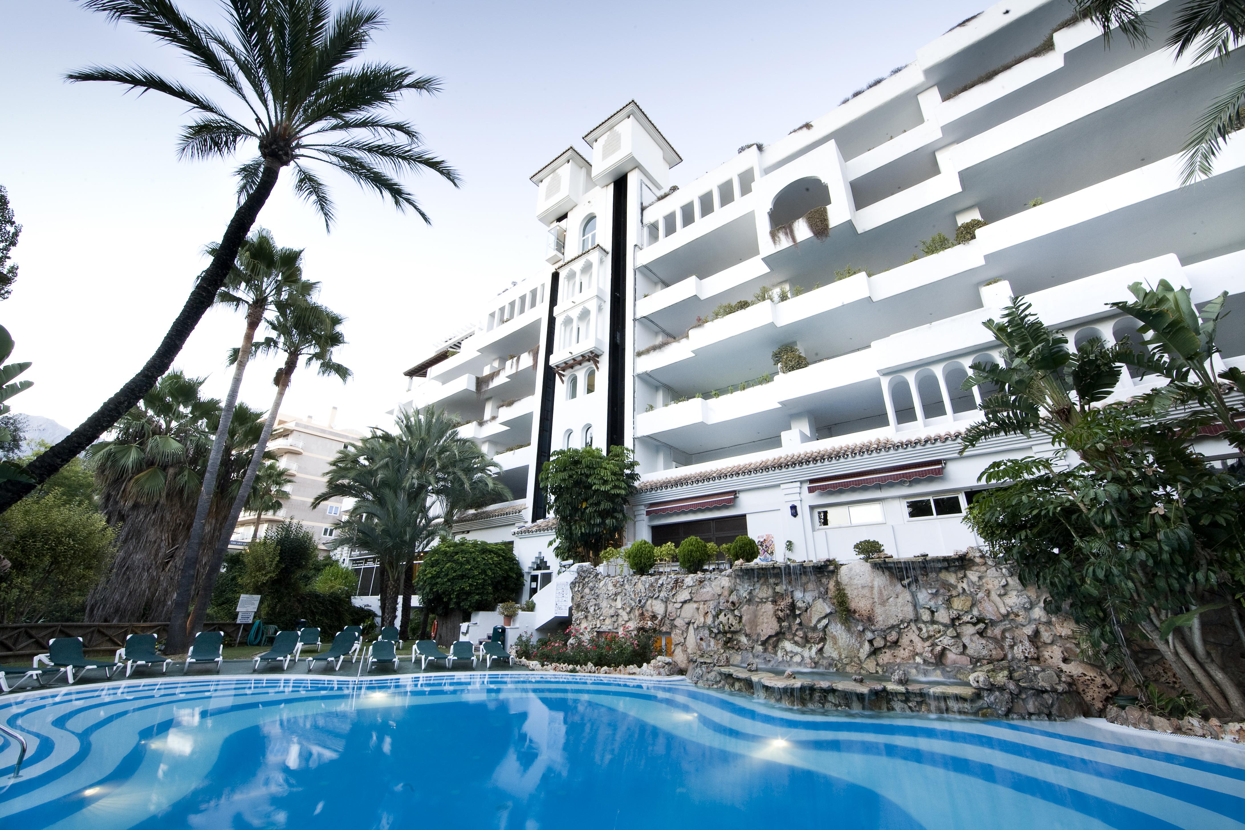 Aparthotel Monarque Sultan Marbella Exterior photo