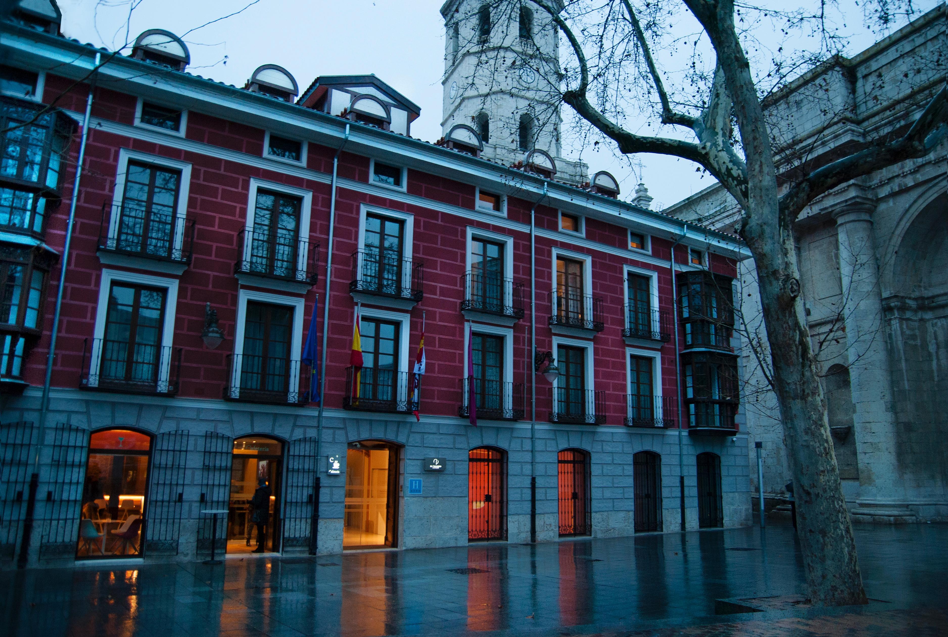 Zenit El Coloquio Hotel Valladolid Exterior photo