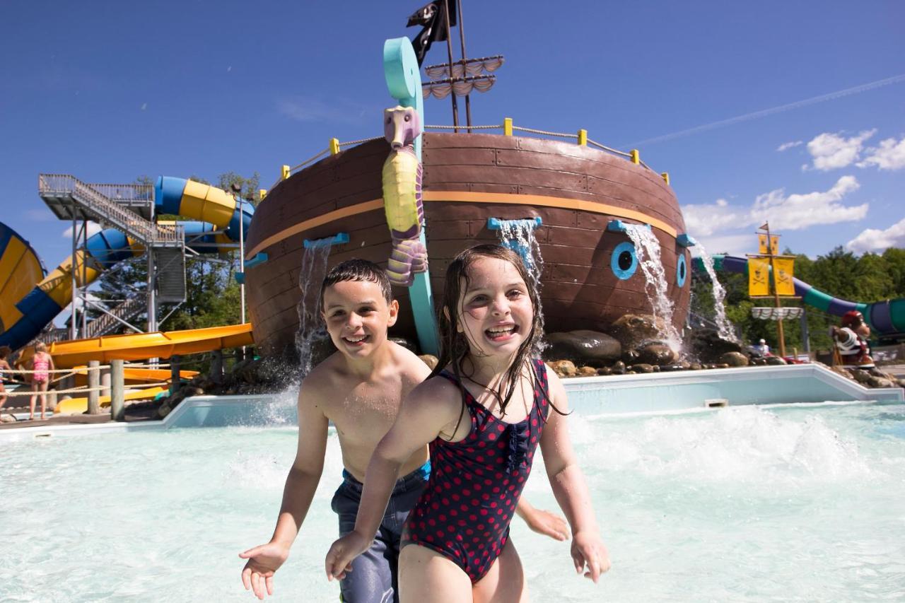 Six Flags Great Escape Lodge & Indoor Waterpark Queensbury Exterior photo