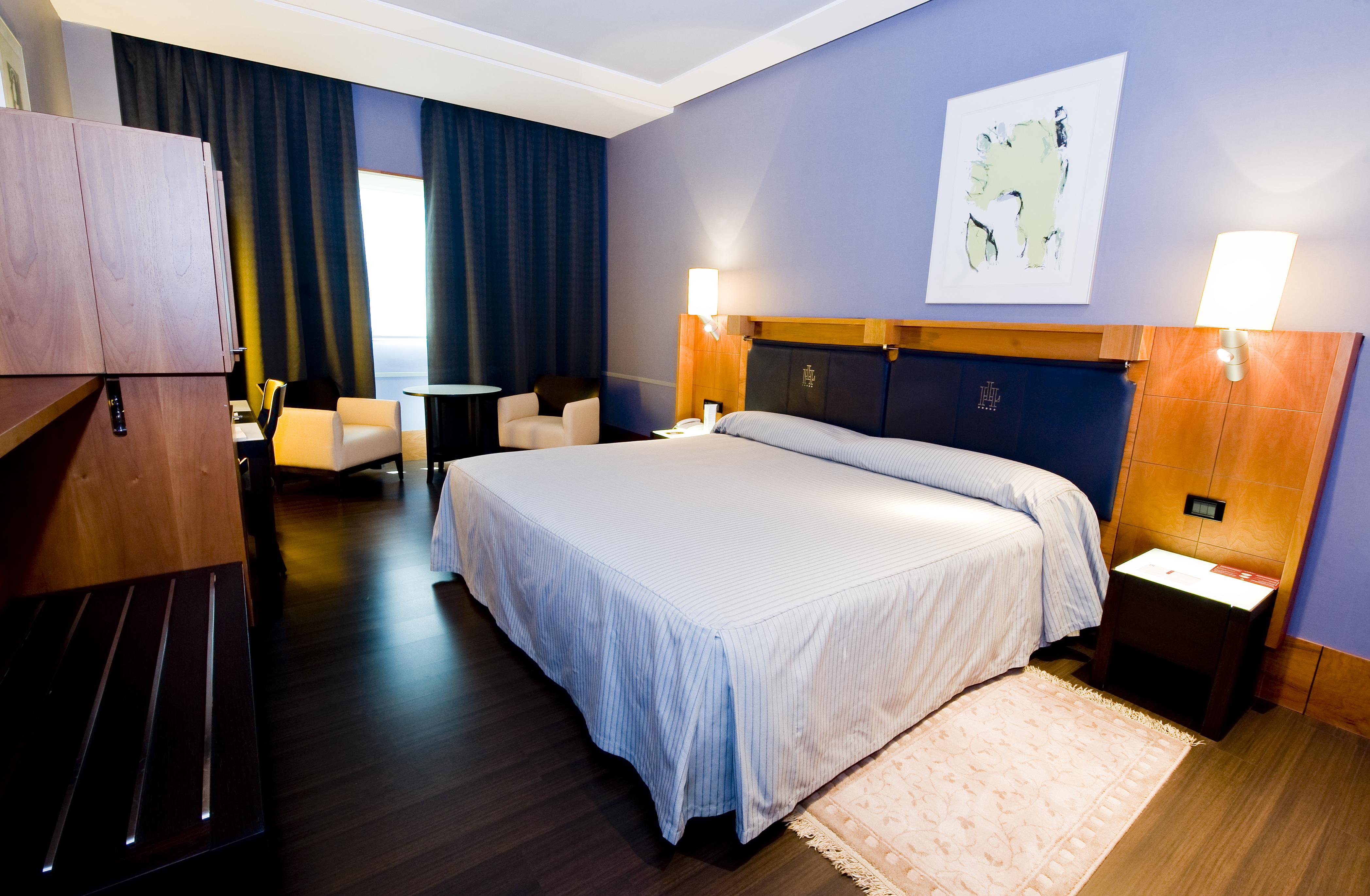 Gran Hotel Lakua Vitoria-Gasteiz Room photo