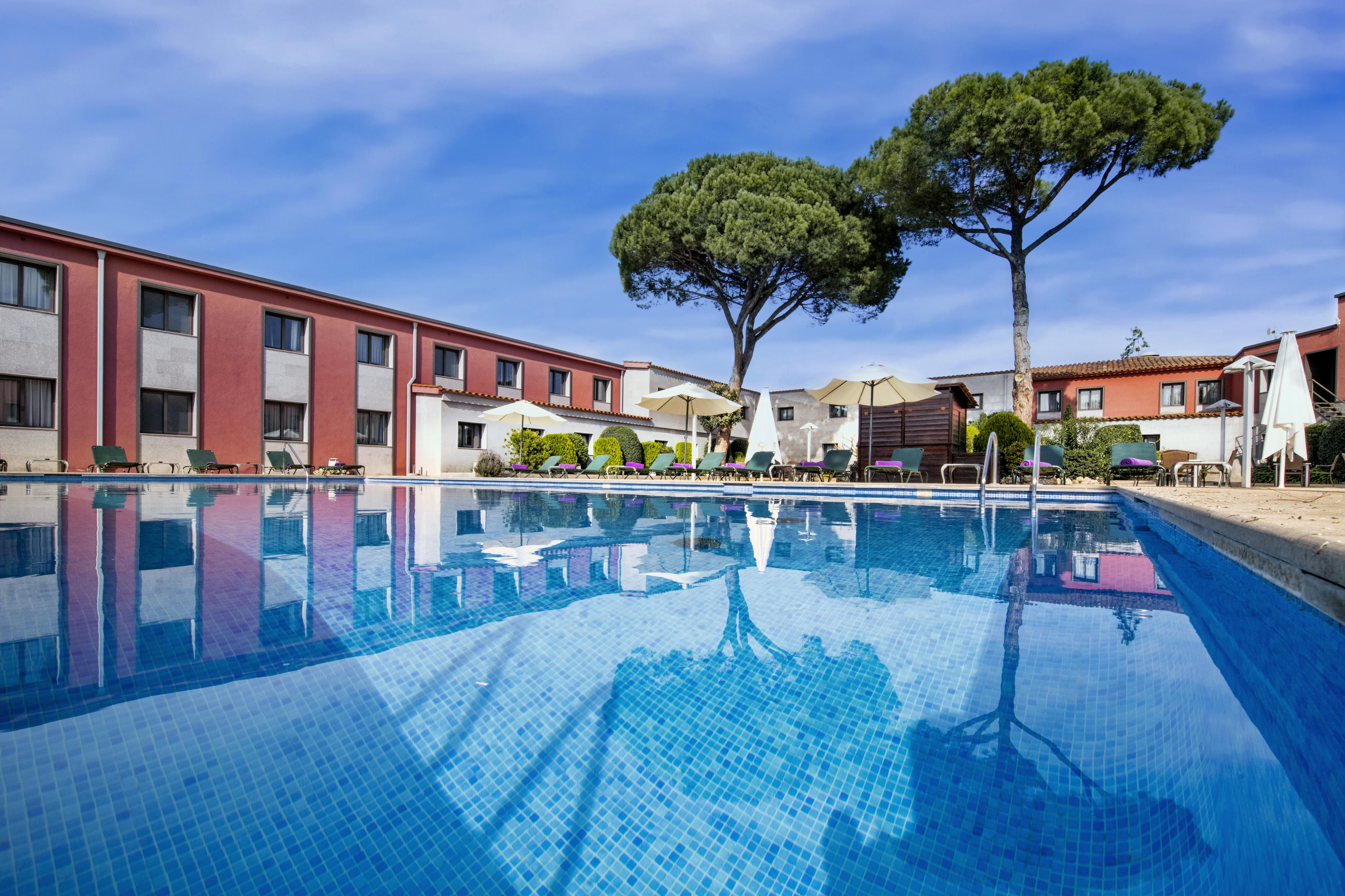 Salles Hotel Aeroport De Girona Riudellots de la Selva Exterior photo