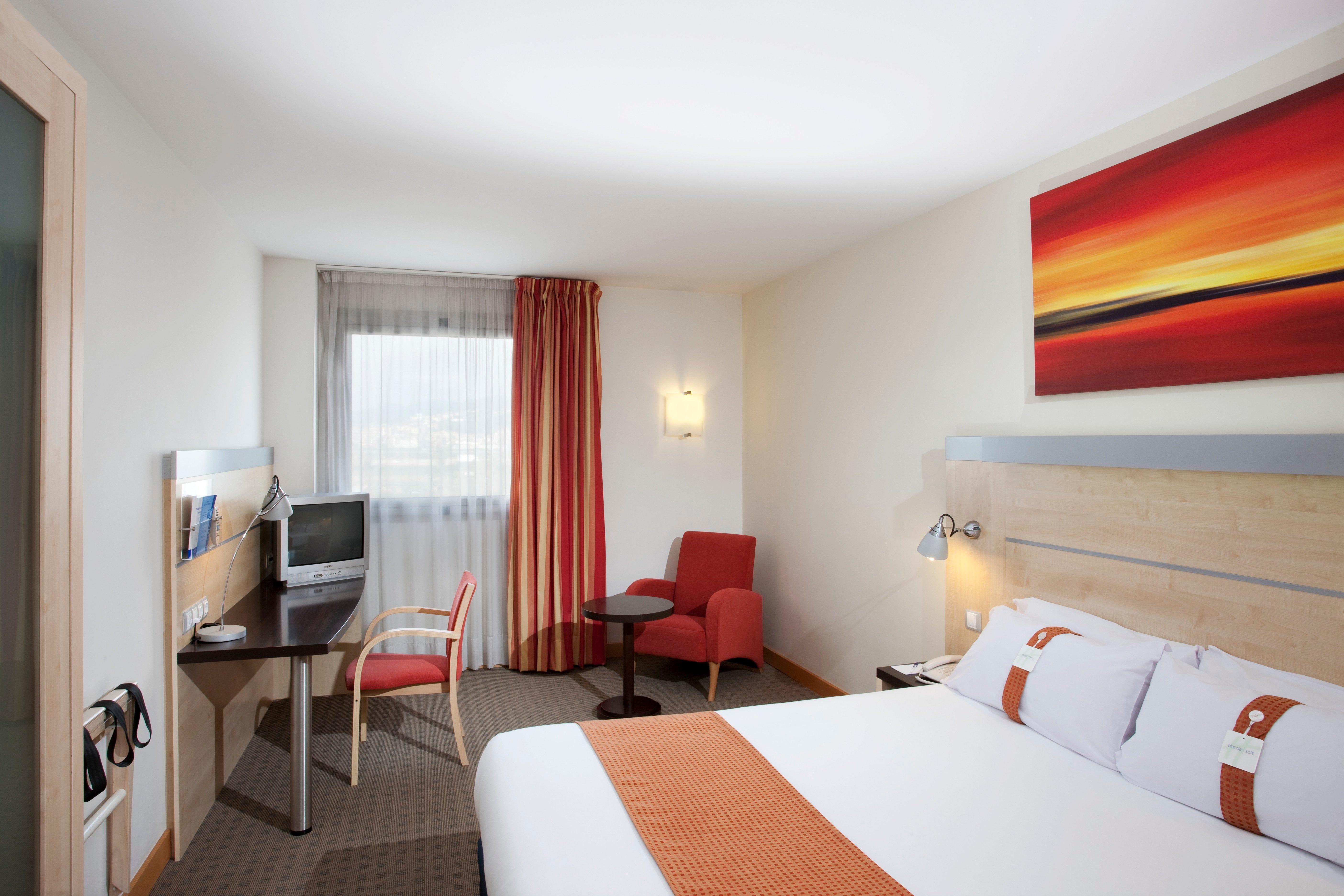 Holiday Inn Express Molins De Rei, An Ihg Hotel Room photo