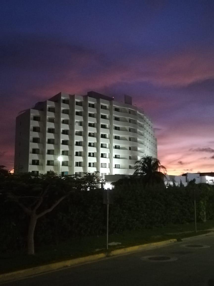 Hotel Calypso Cancun Exterior photo