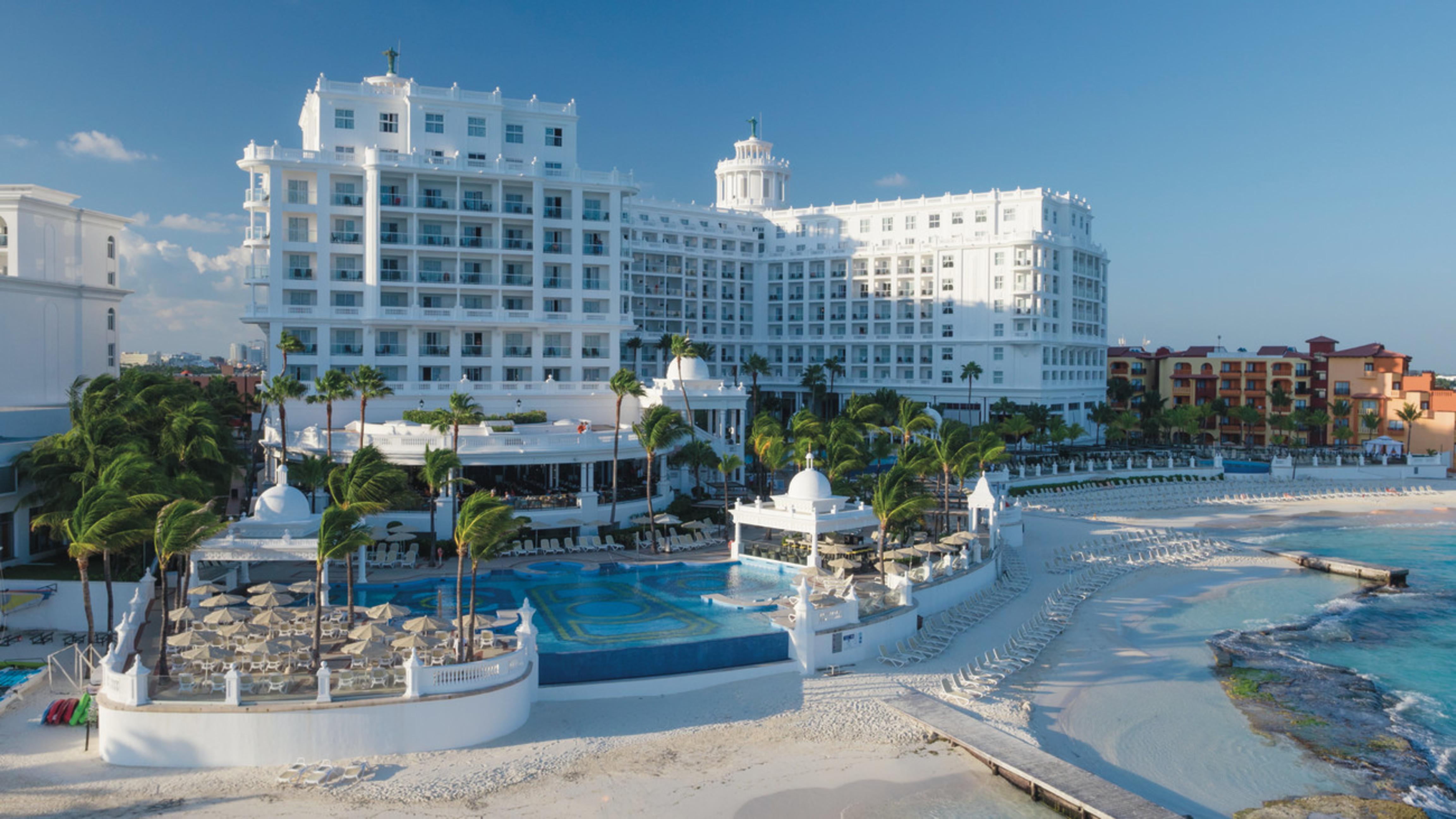 Hotel Riu Palace Las Americas (Adults Only) Cancun Exterior photo