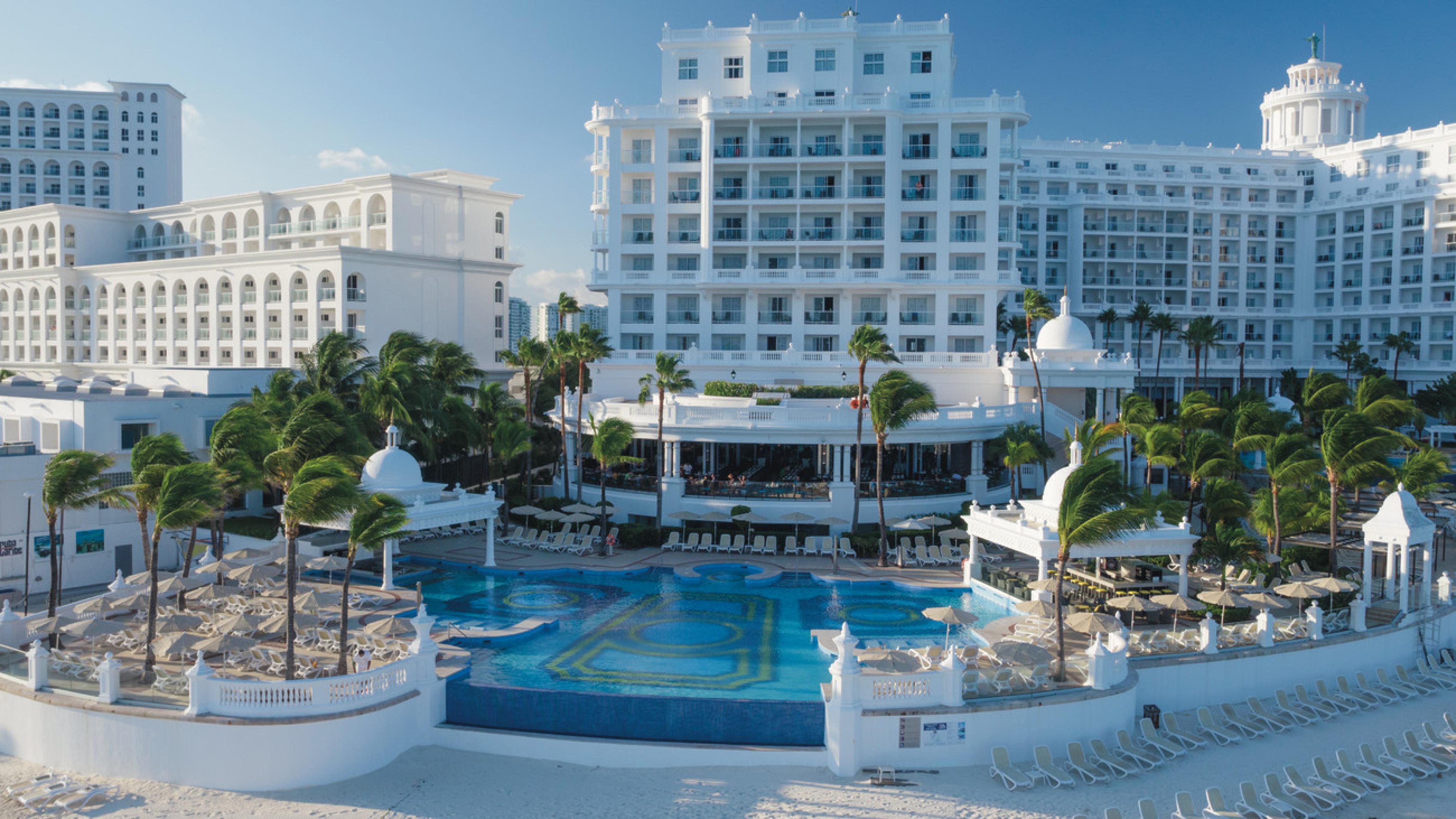 Hotel Riu Palace Las Americas (Adults Only) Cancun Exterior photo