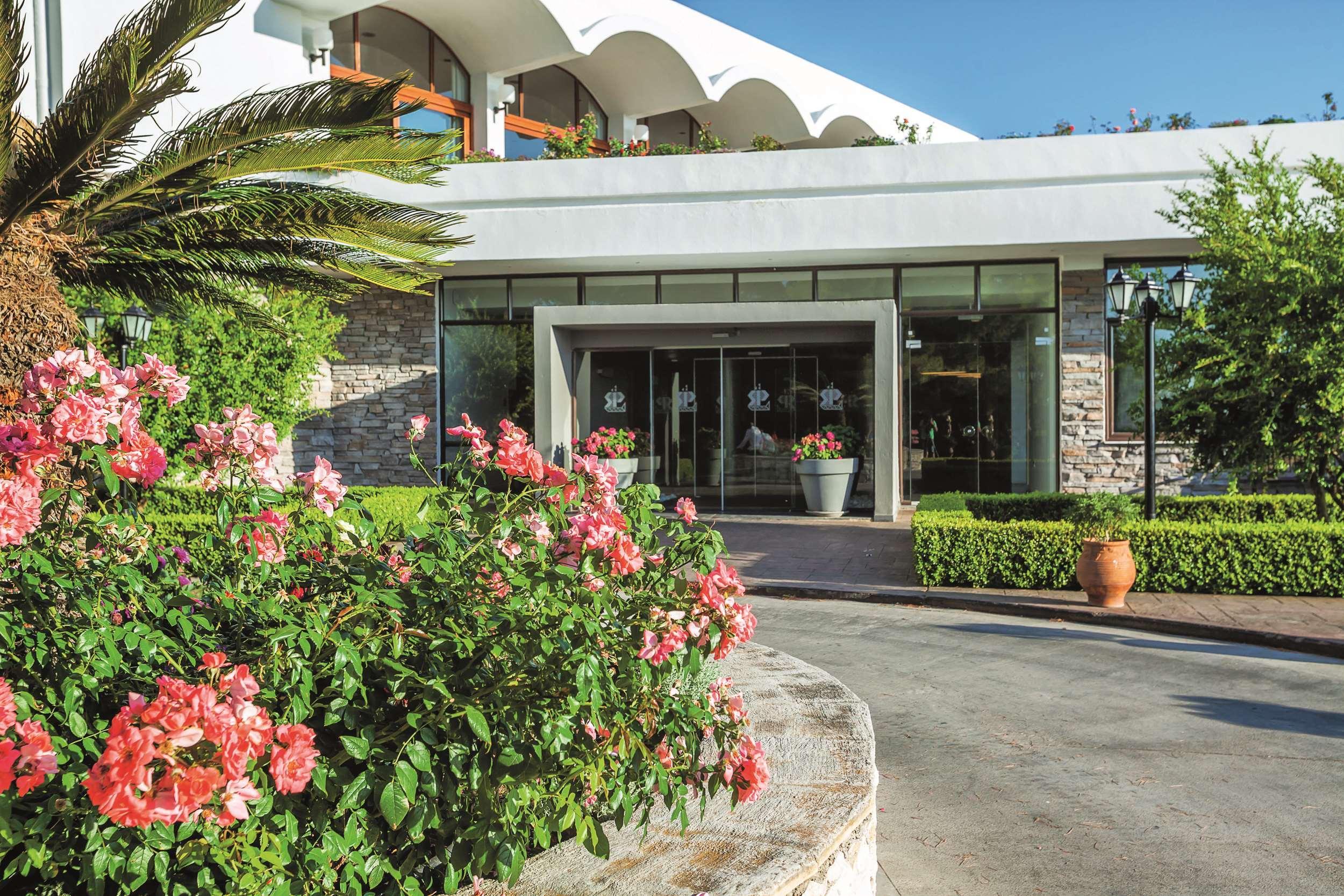 Skiathos Palace Hotel Koukounaries Exterior photo