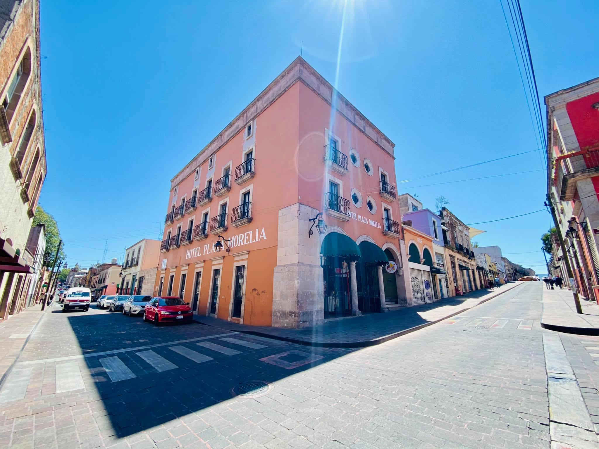 Hotel Plaza Morelia Exterior photo