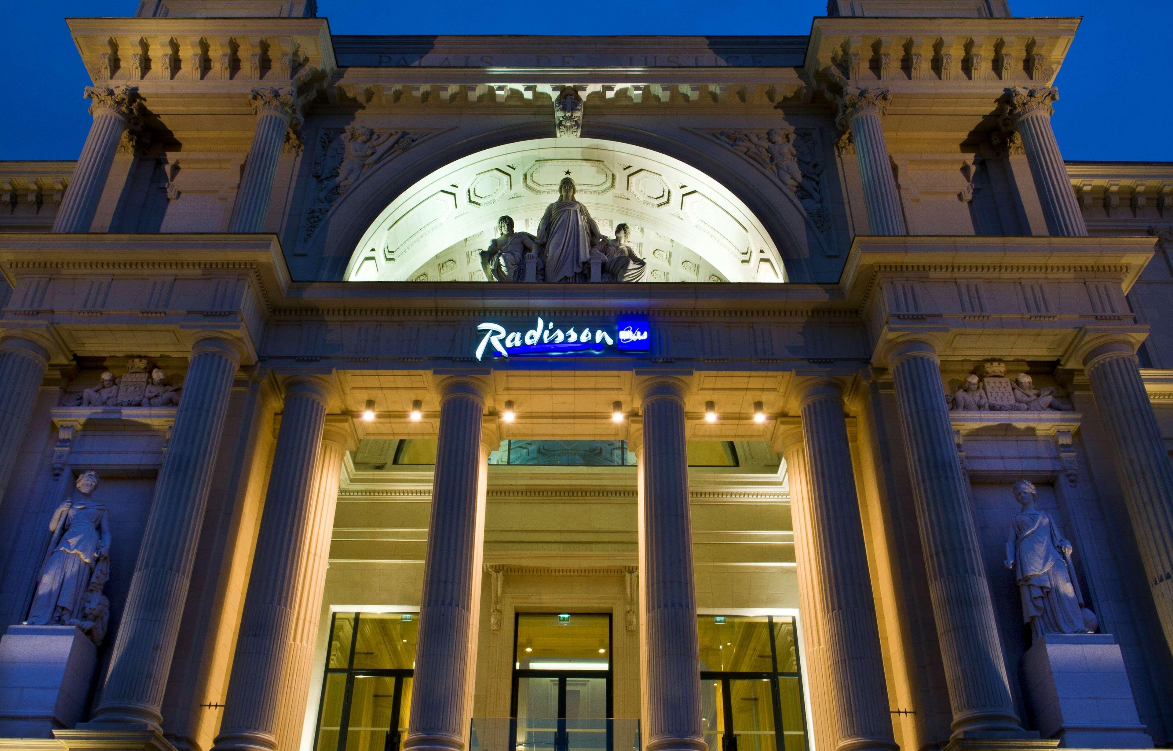 Radisson Blu Hotel Nantes Exterior photo