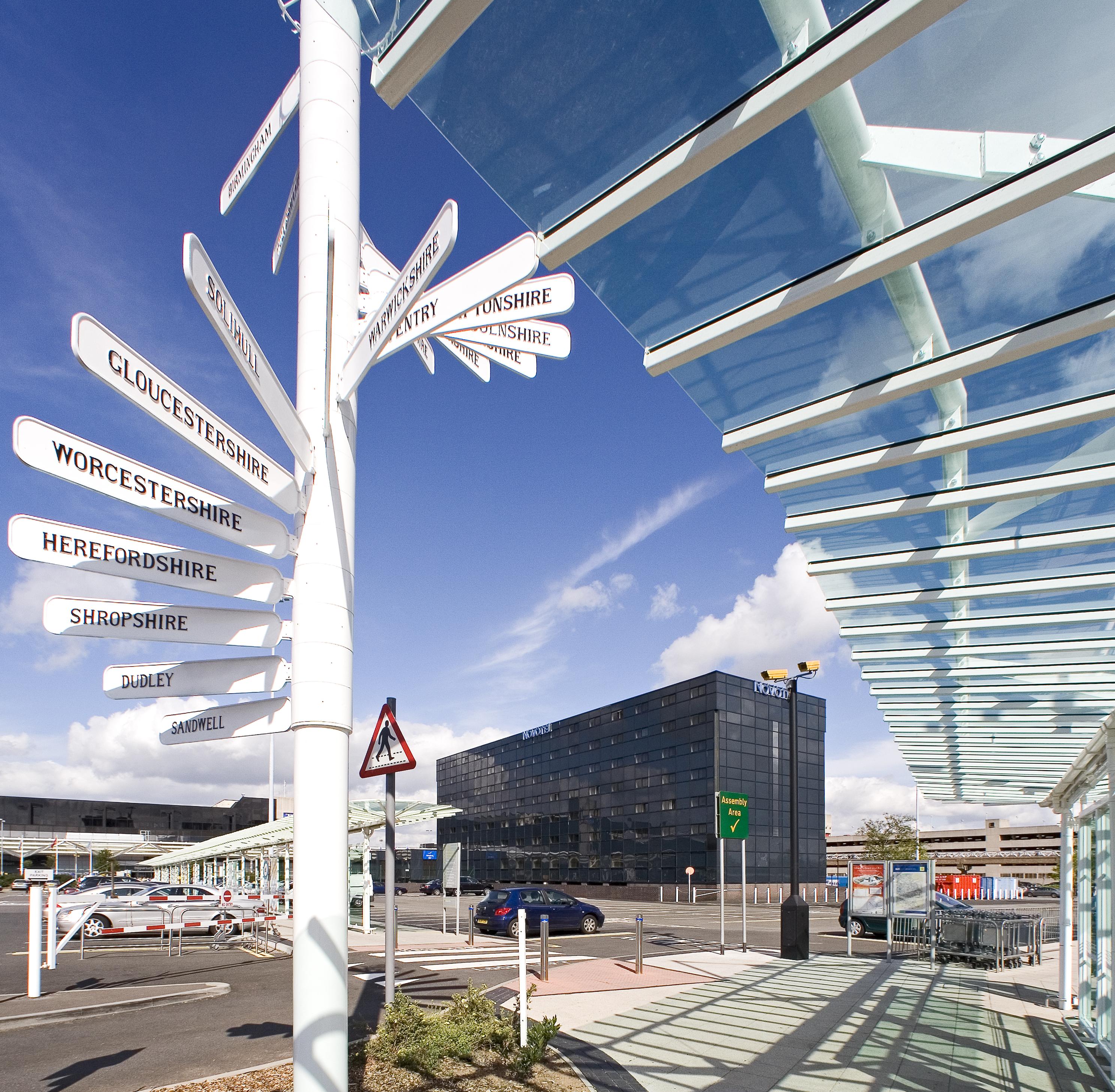 Novotel Birmingham Airport Bickenhill Exterior photo