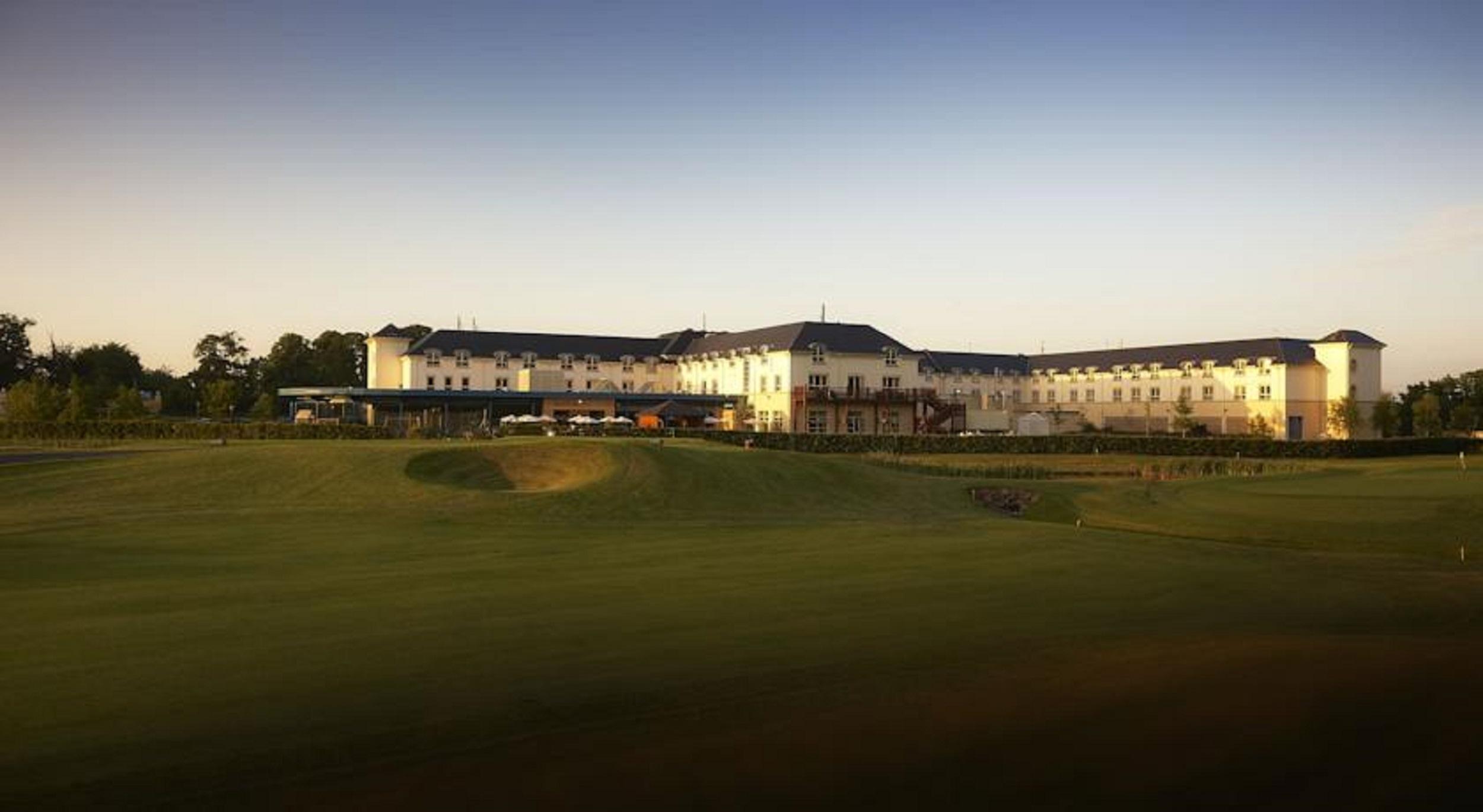 Castleknock Hotel Blanchardstown Exterior photo