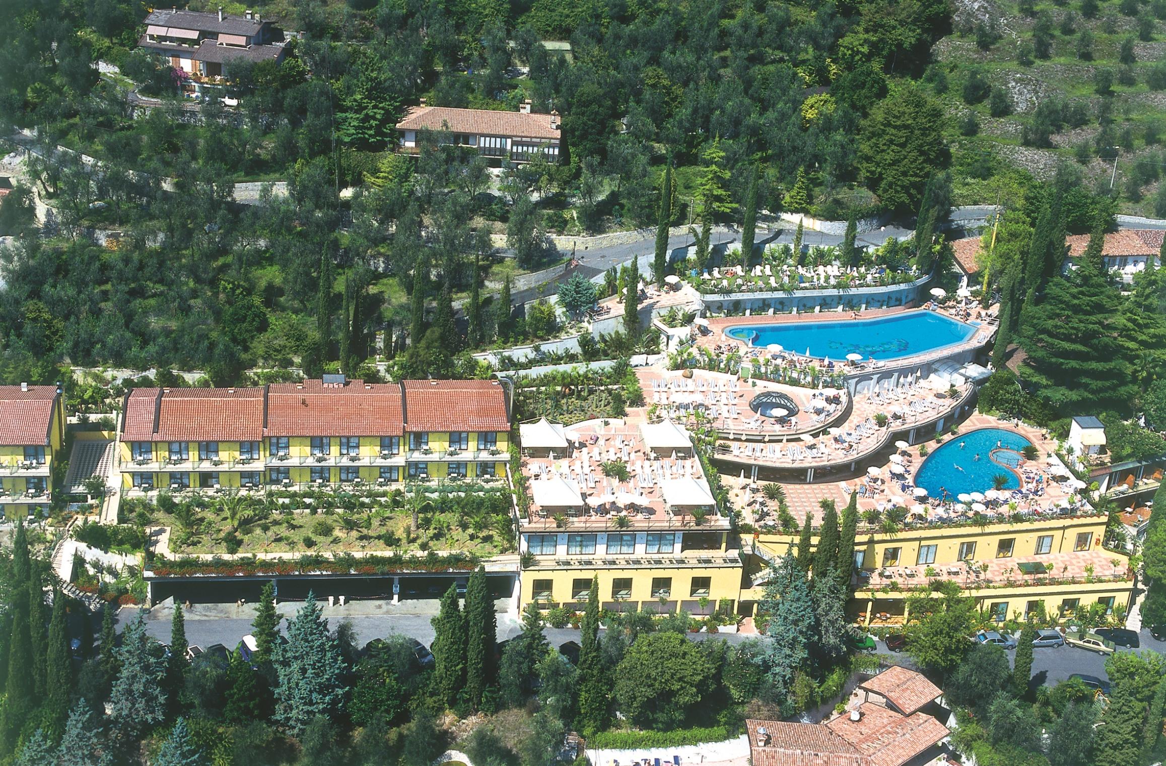 Hotel San Pietro Limone sul Garda Exterior photo