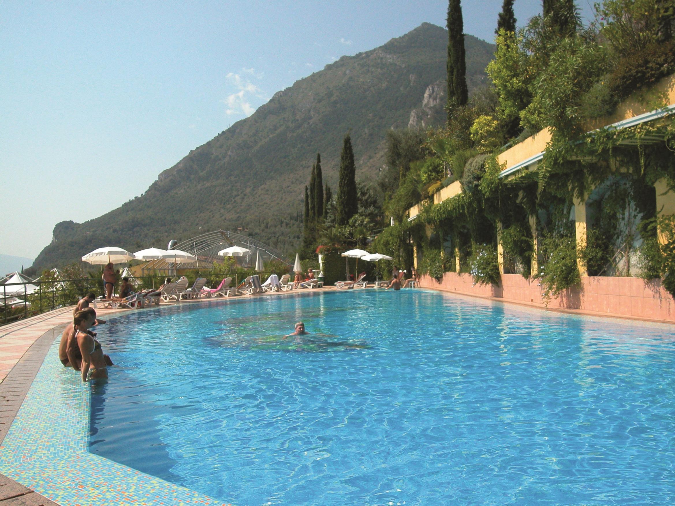 Hotel San Pietro Limone sul Garda Exterior photo