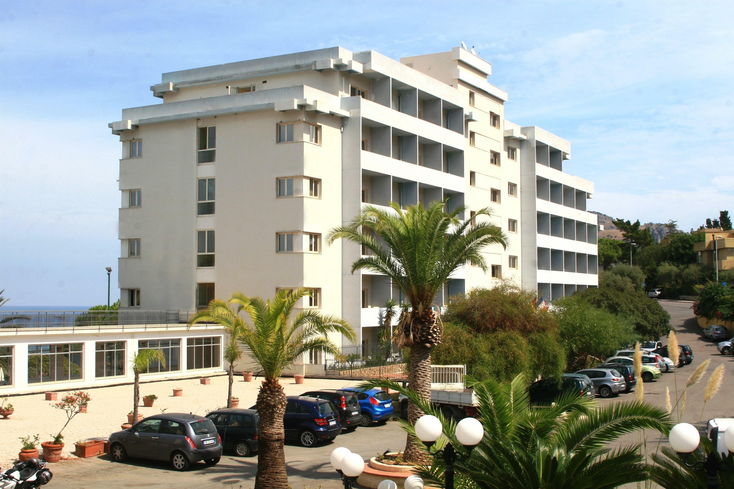Hotel Santa Lucia Le Sabbie D'Oro Cefalu Exterior photo
