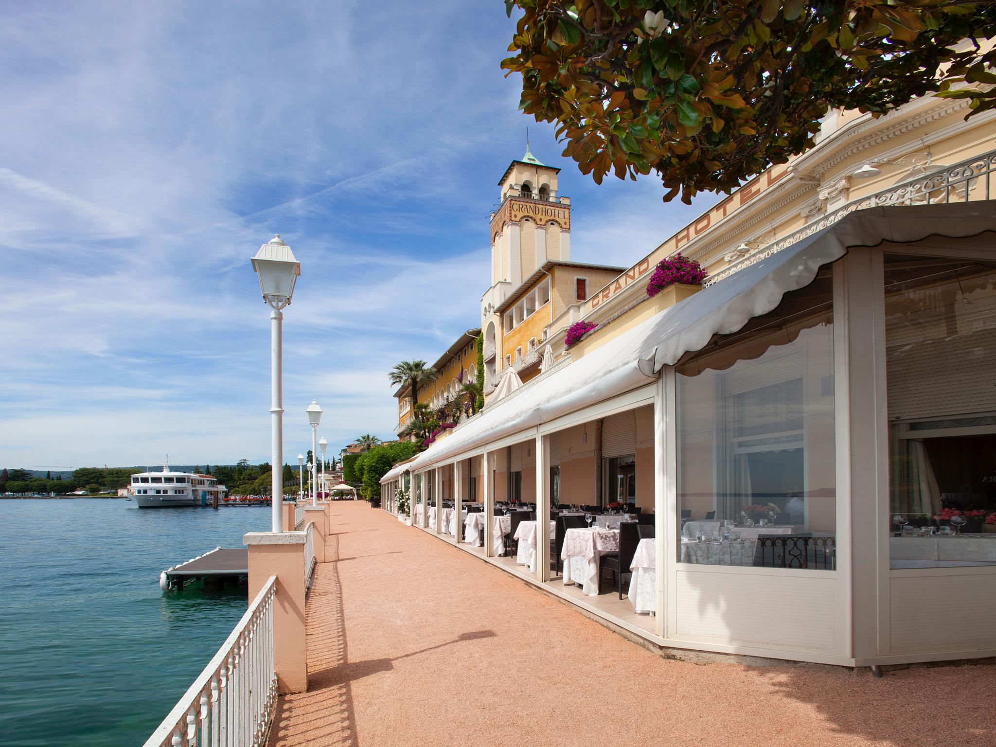 Grand Hotel Gardone Gardone Riviera Exterior photo