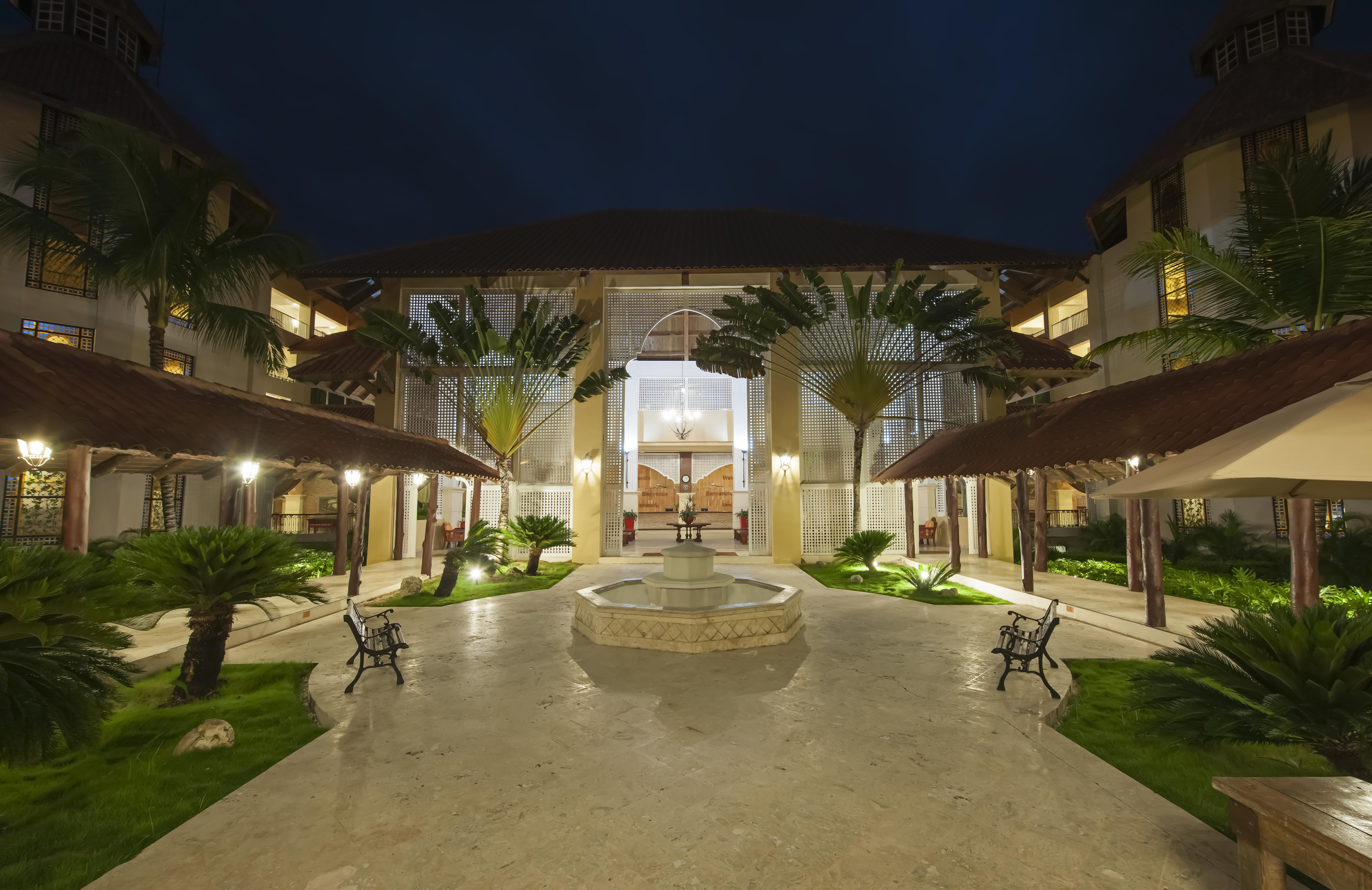 Occidental Caribe Hotel Punta Cana Exterior photo