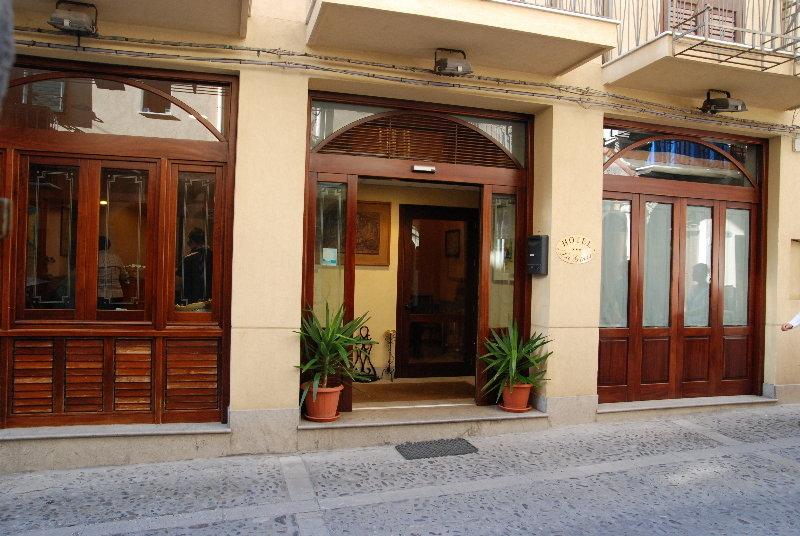 Hotel La Giara Cefalu Exterior photo