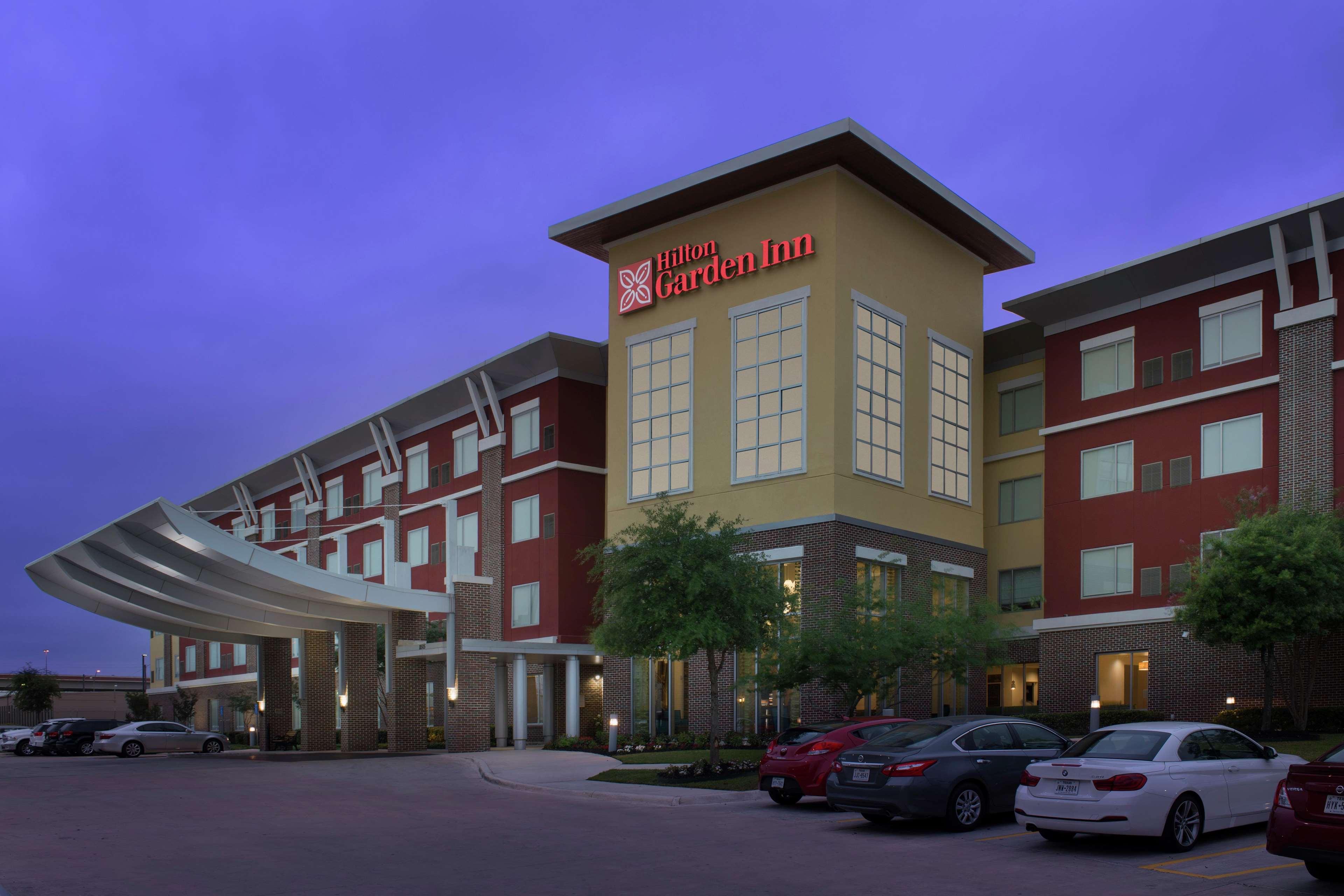 Hilton Garden Inn San Antonio Airport South Exterior photo