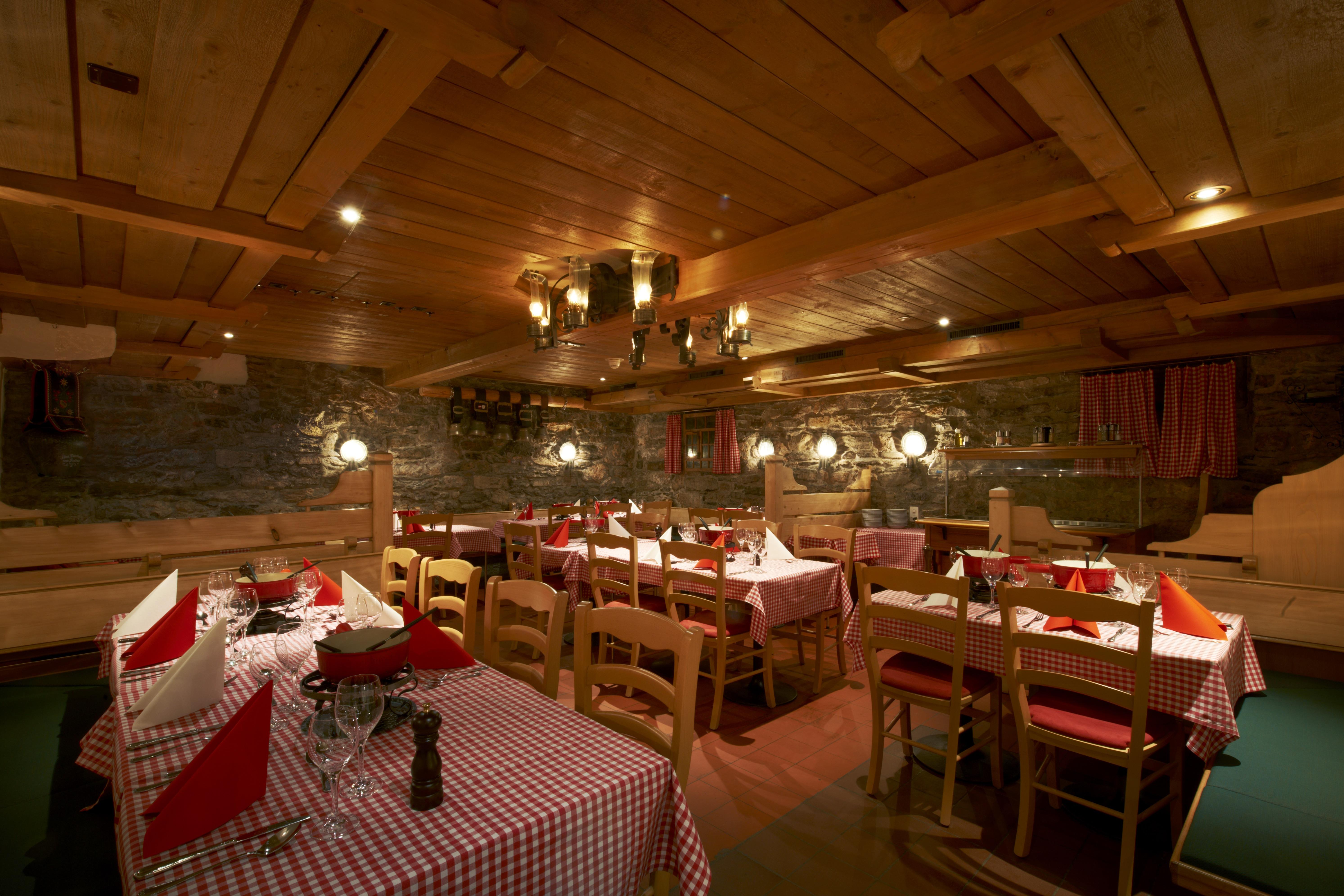 Derby Swiss Quality Hotel Grindelwald Restaurant photo