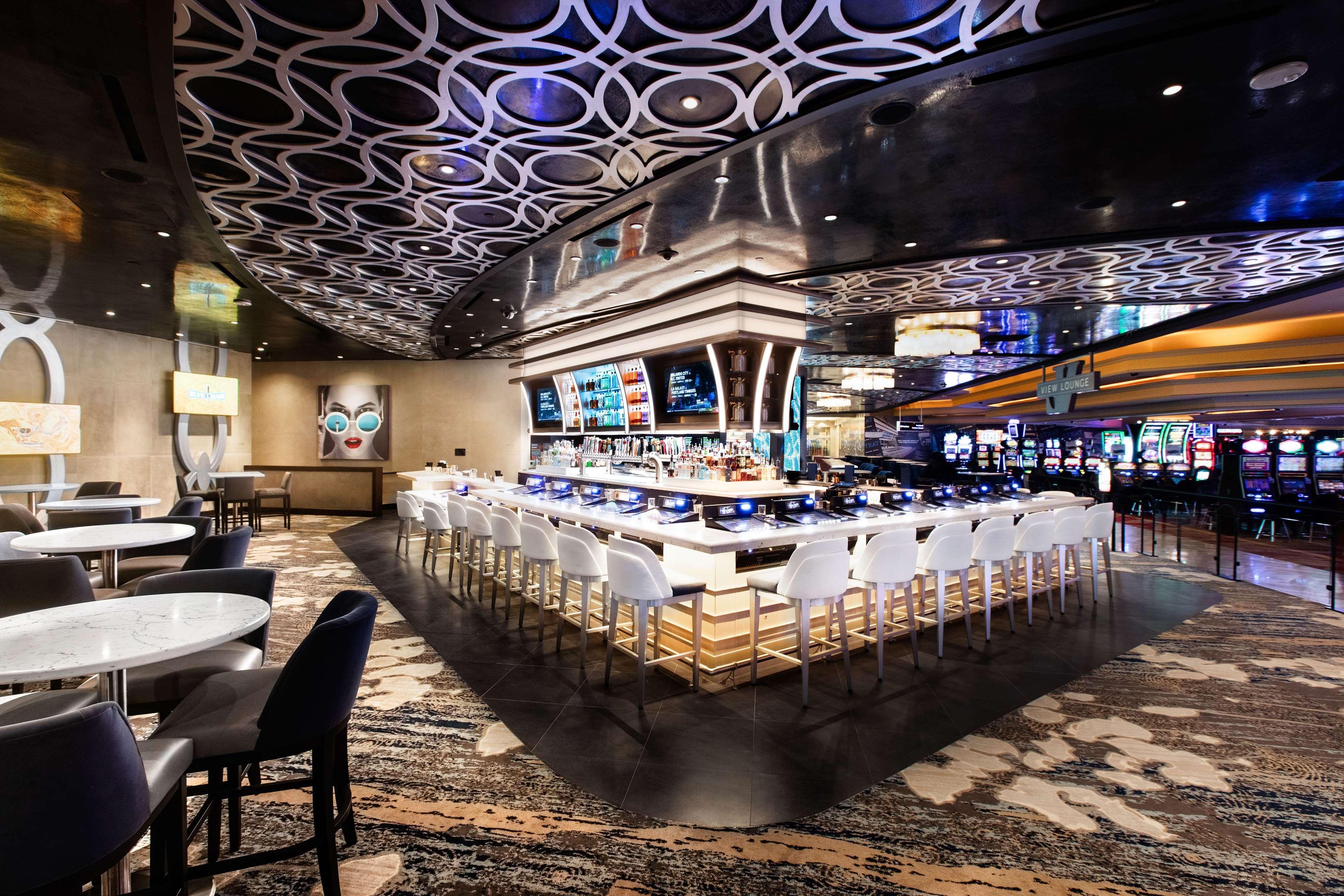 The Strat Hotel, Casino & Tower Las Vegas Exterior photo