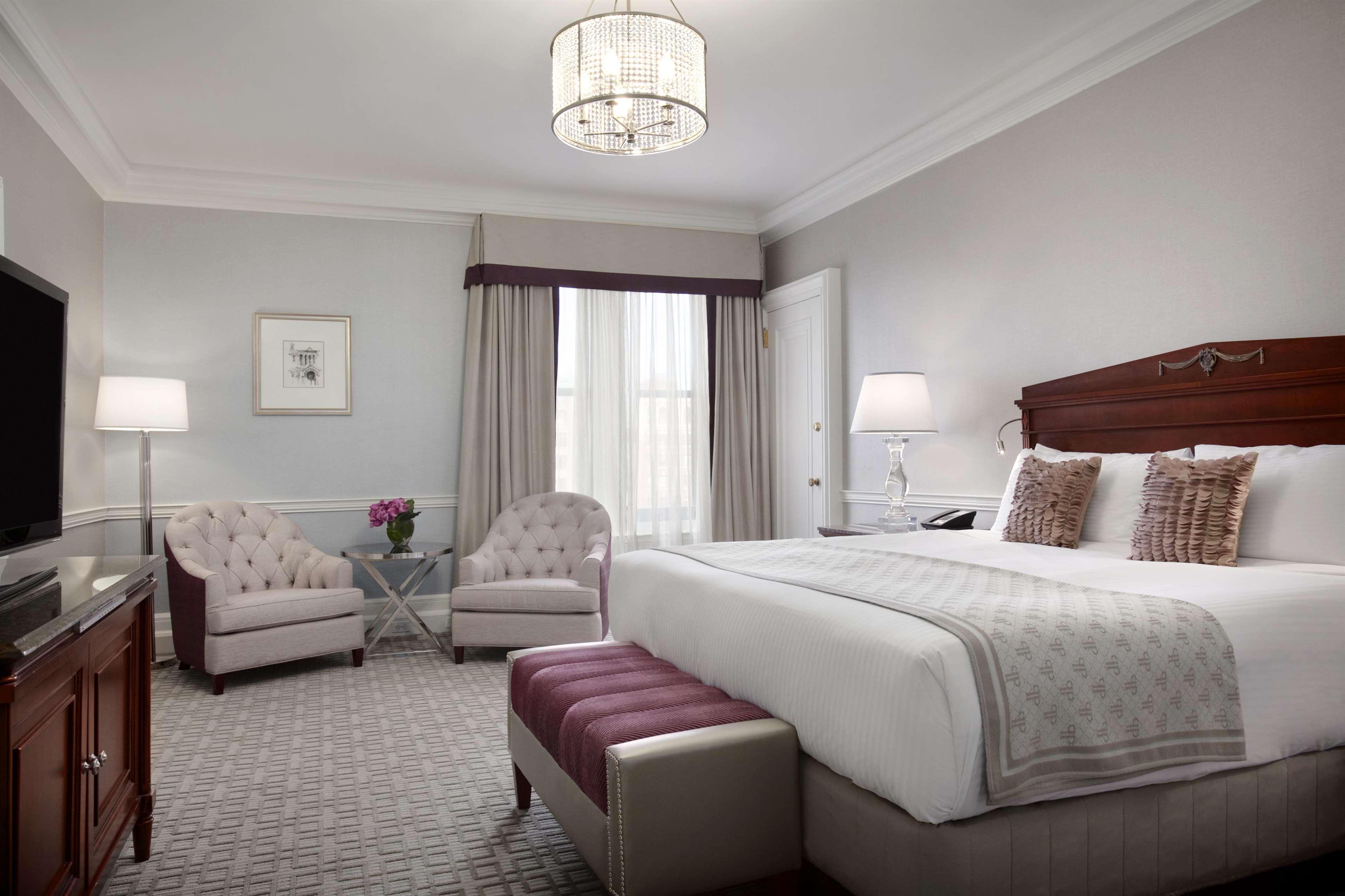 Fairmont Copley Plaza Hotel Boston Room photo