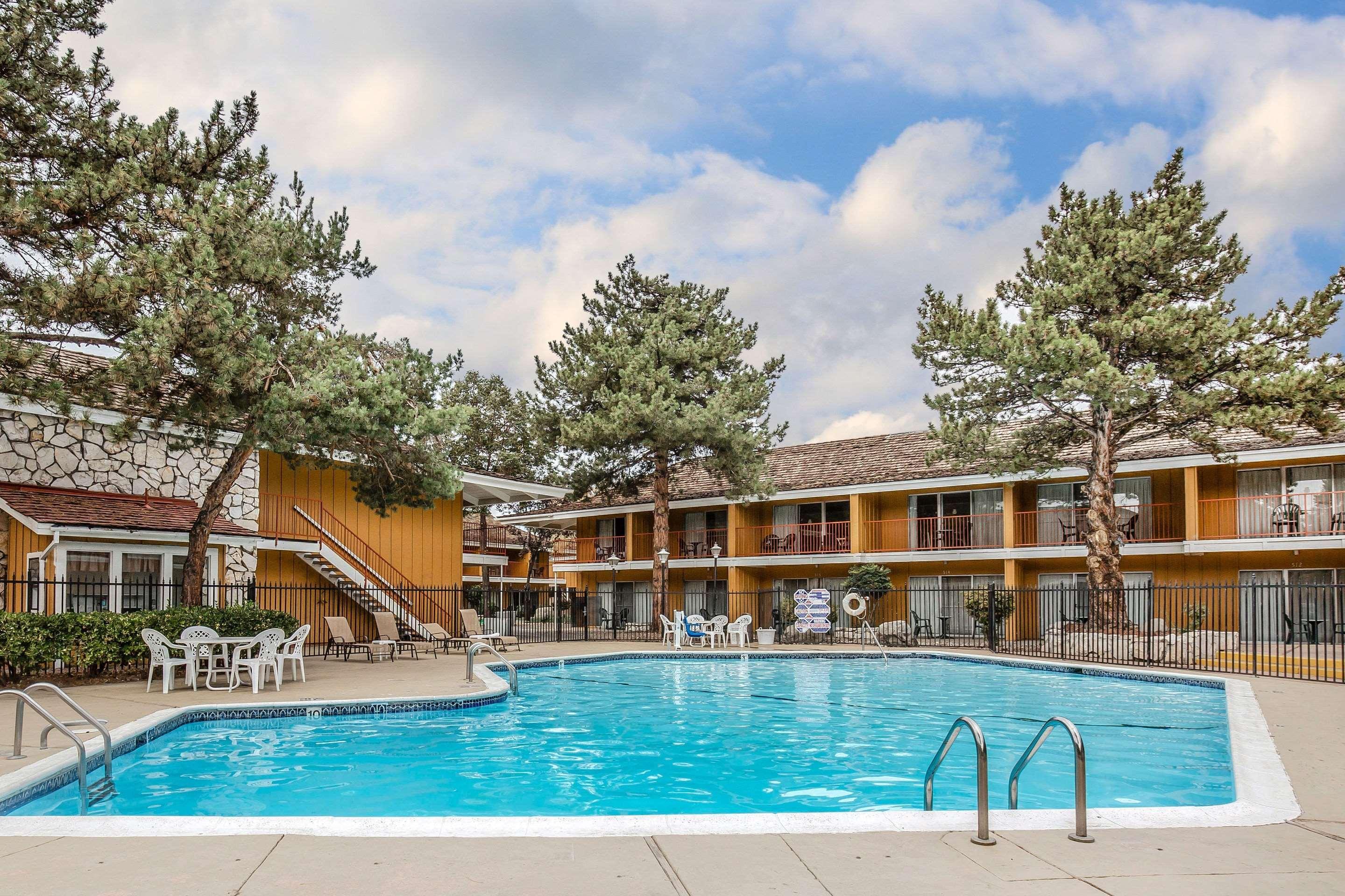 Econo Lodge Near Reno-Sparks Convention Center Exterior photo