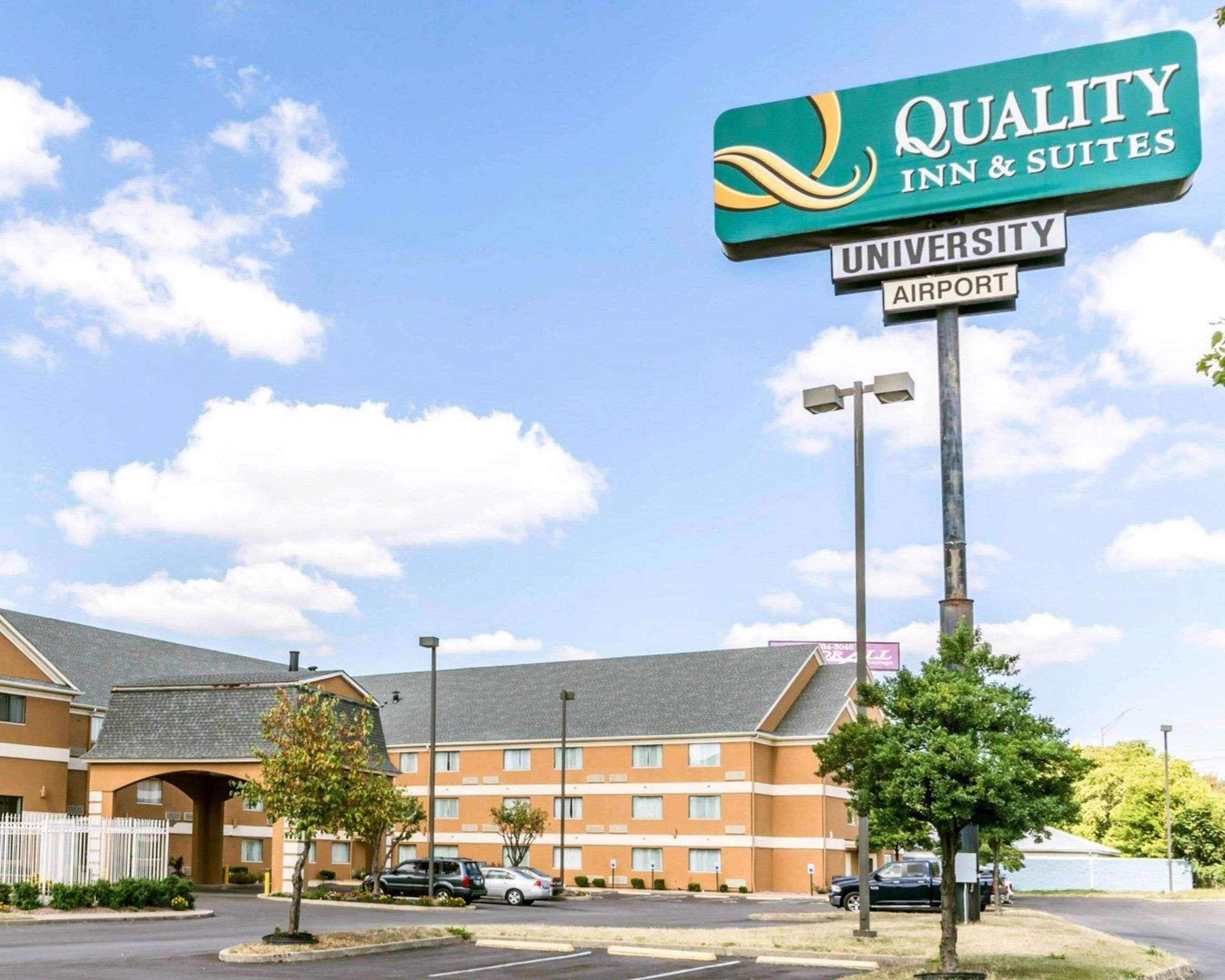 Quality Inn & Suites University-Airport Louisville Exterior photo