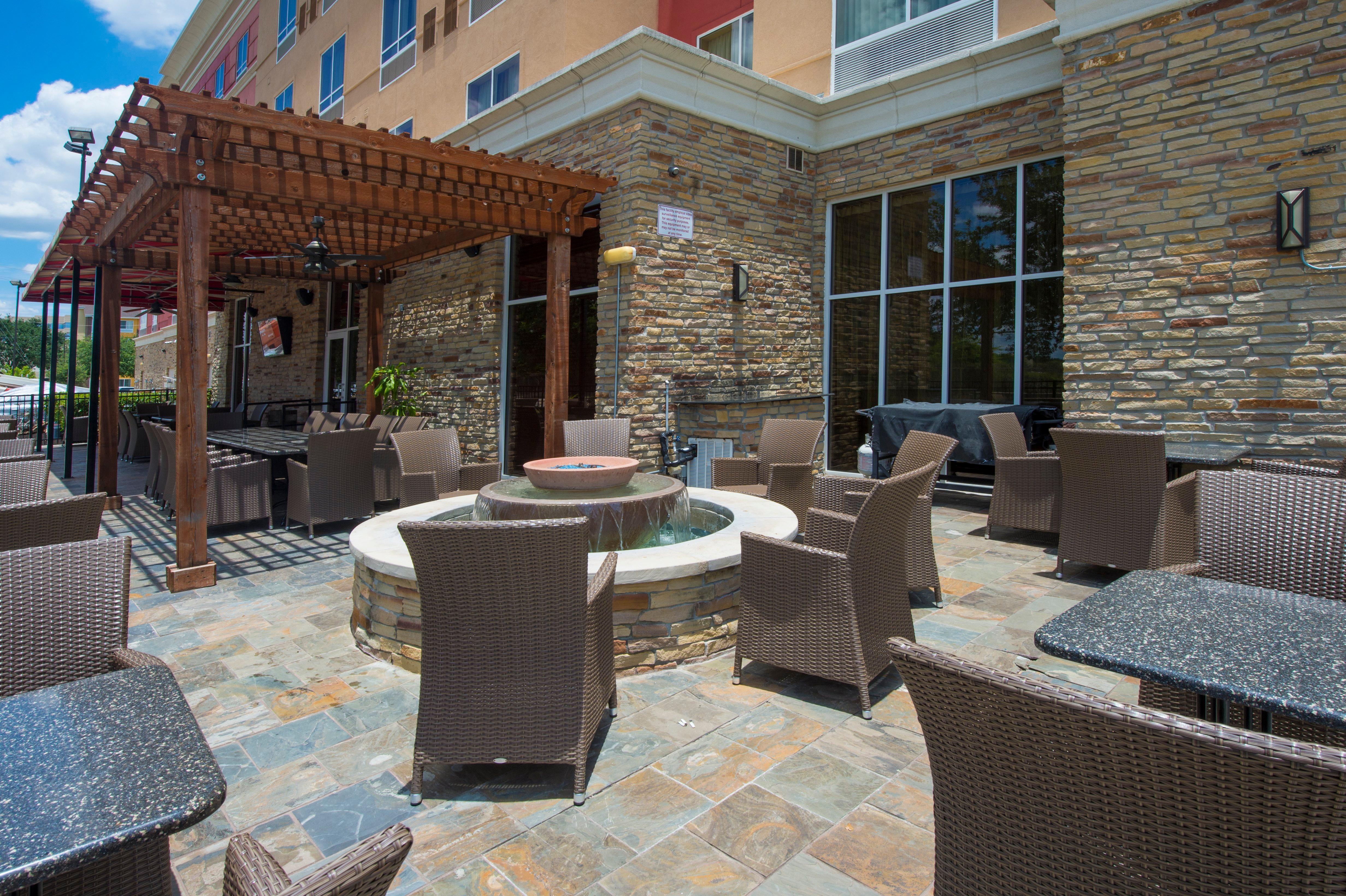 Doubletree By Hilton Houston Westchase Hotel Exterior photo