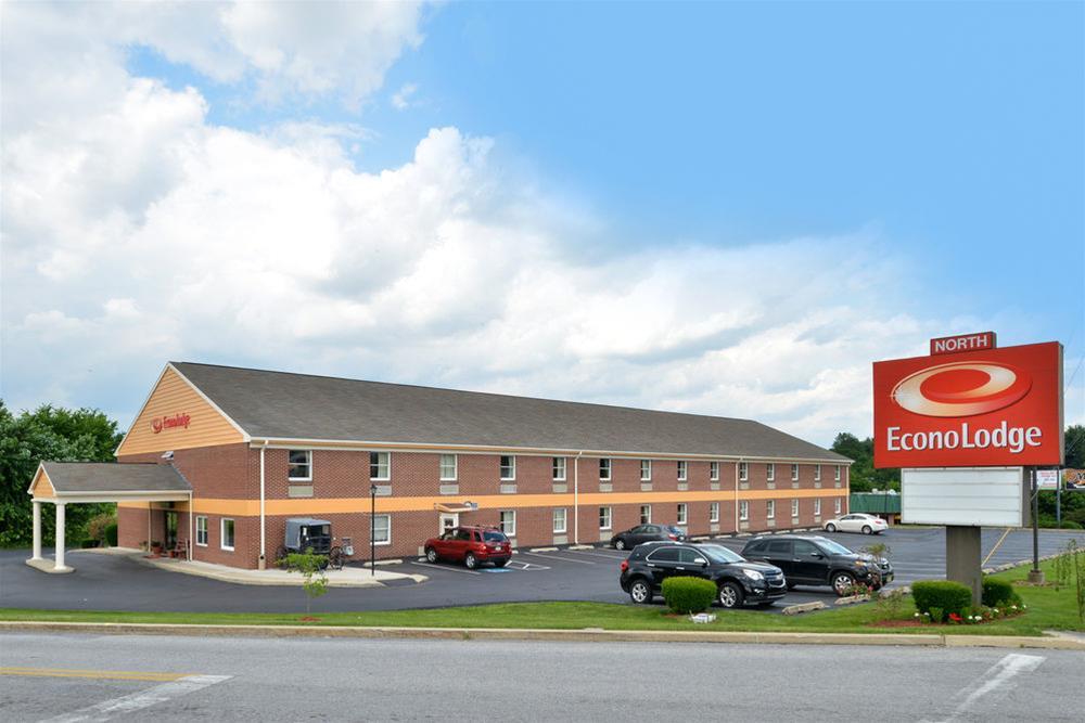 Econo Lodge Amish Country Lancaster Exterior photo