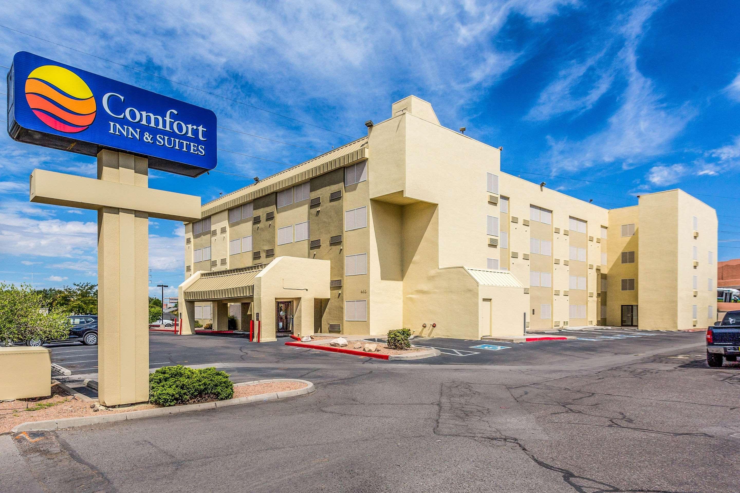 Comfort Inn & Suites Albuquerque Downtown Exterior photo