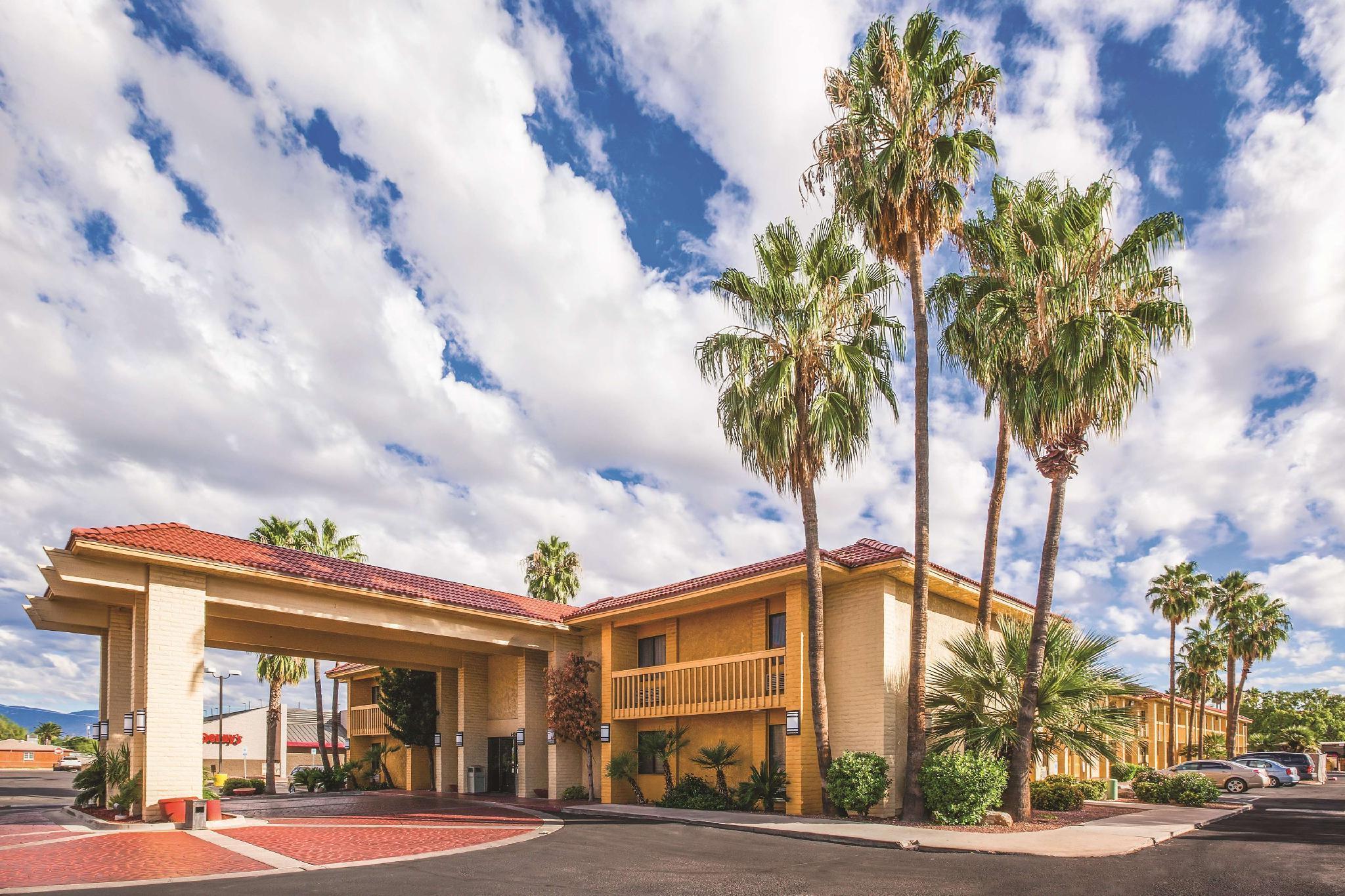 La Quinta Inn By Wyndham Tucson East Exterior photo
