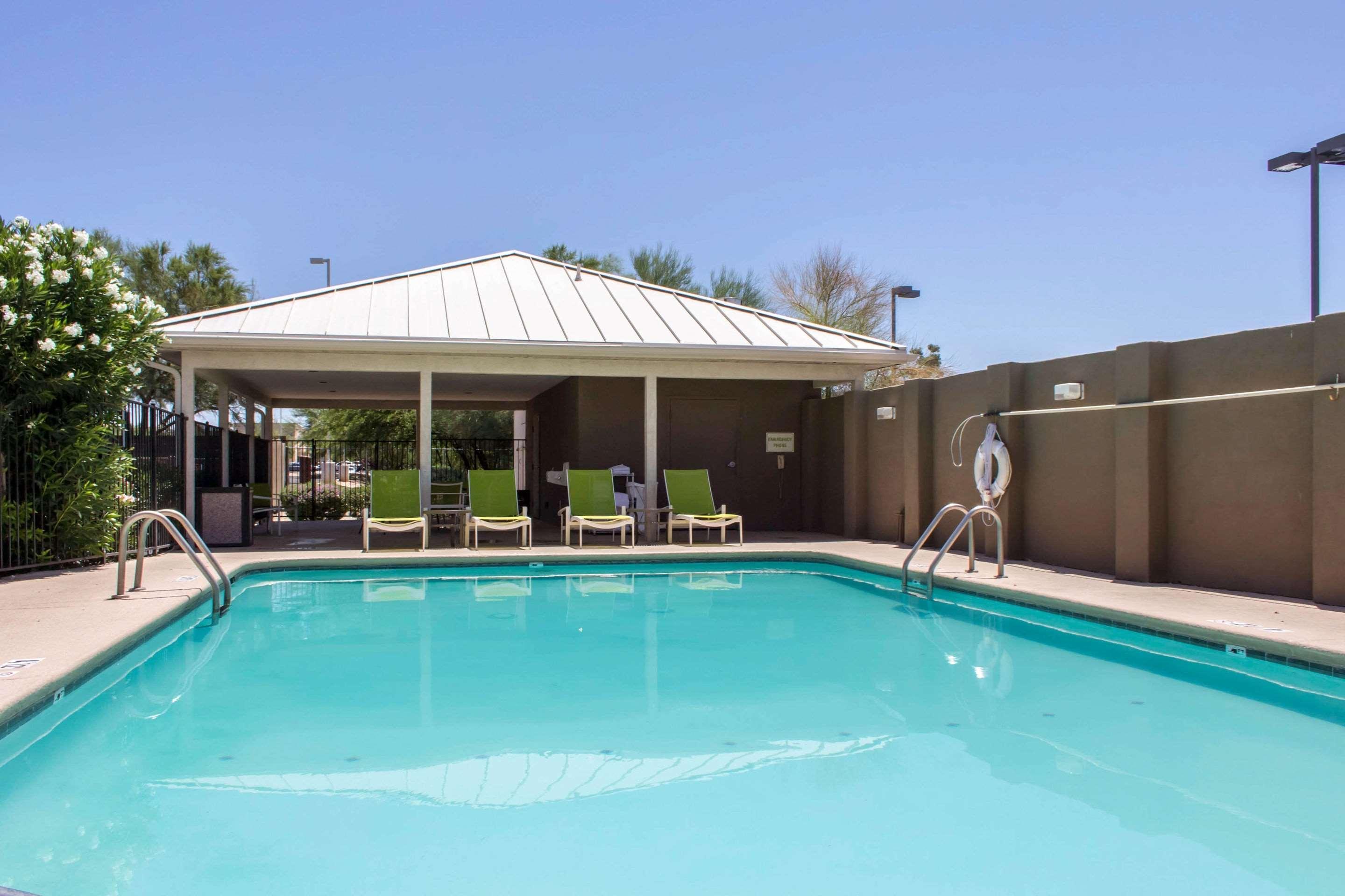 Comfort Suites At Tucson Mall Exterior photo