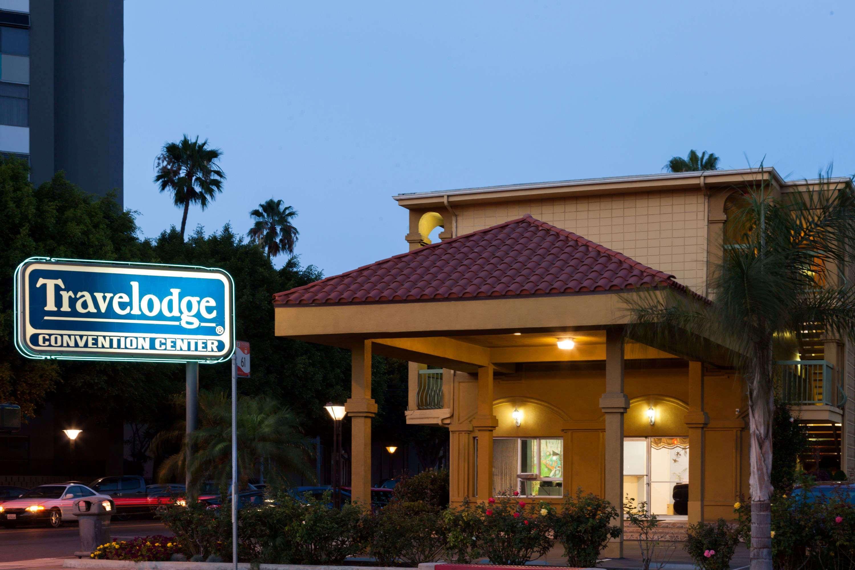 Travelodge By Wyndham Long Beach Convention Center Exterior photo