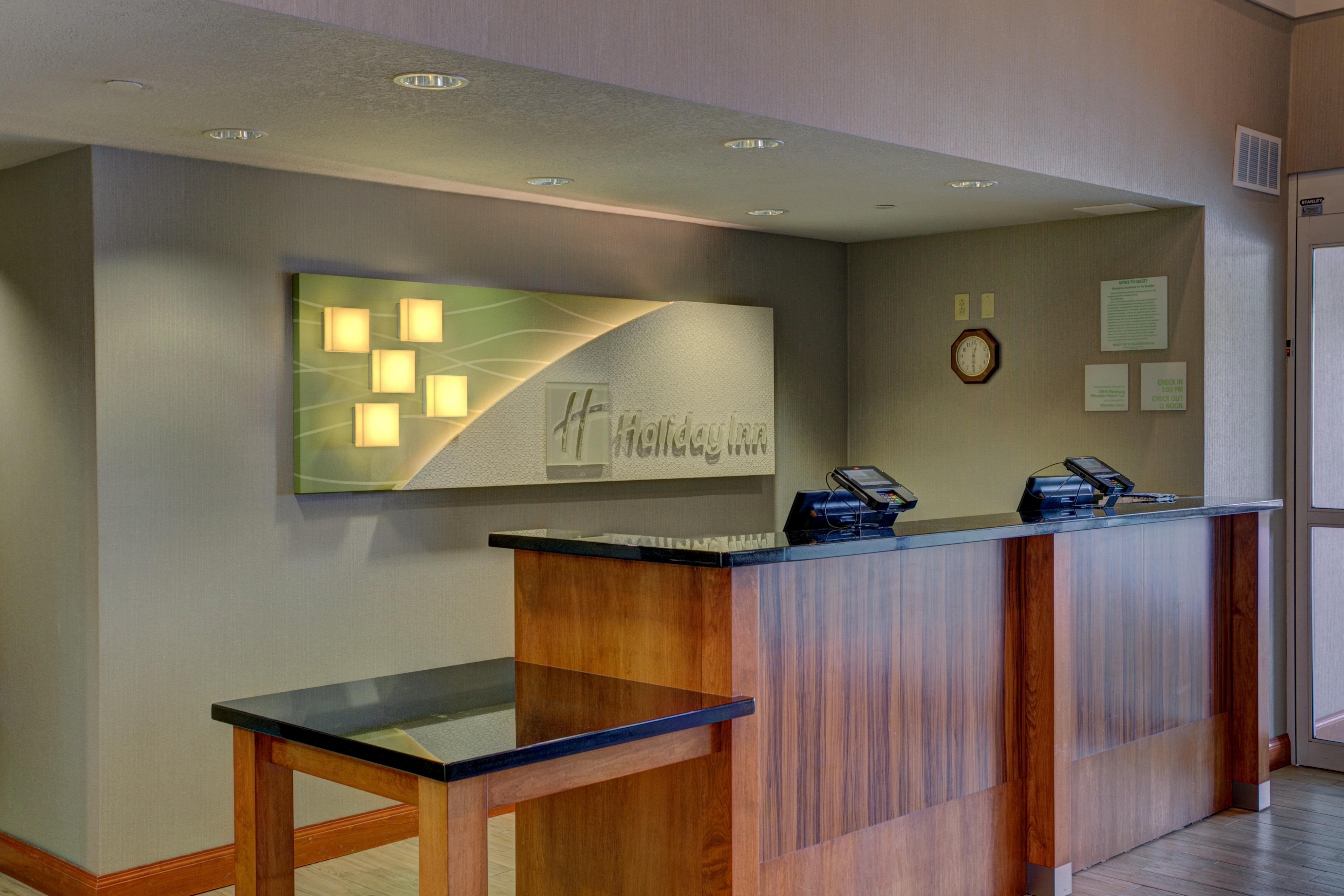 Holiday Inn Milwaukee Airport, An Ihg Hotel Exterior photo