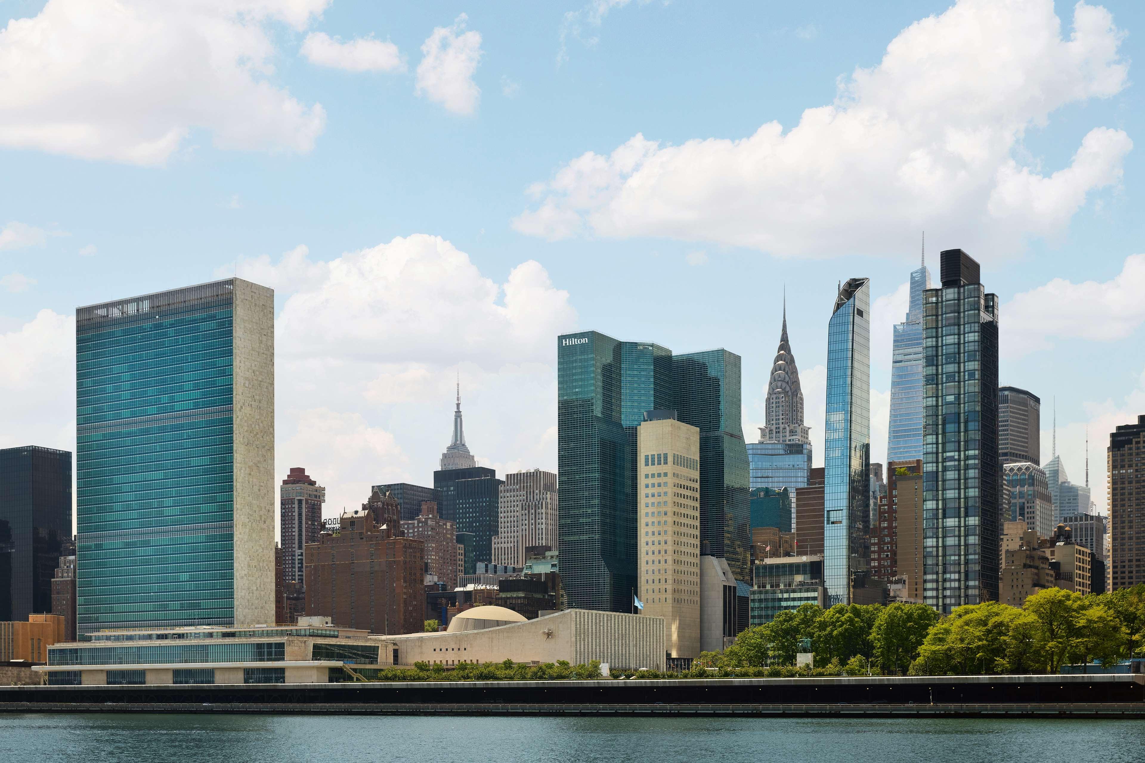 Millennium Hilton New York One Un Plaza Hotel Exterior photo