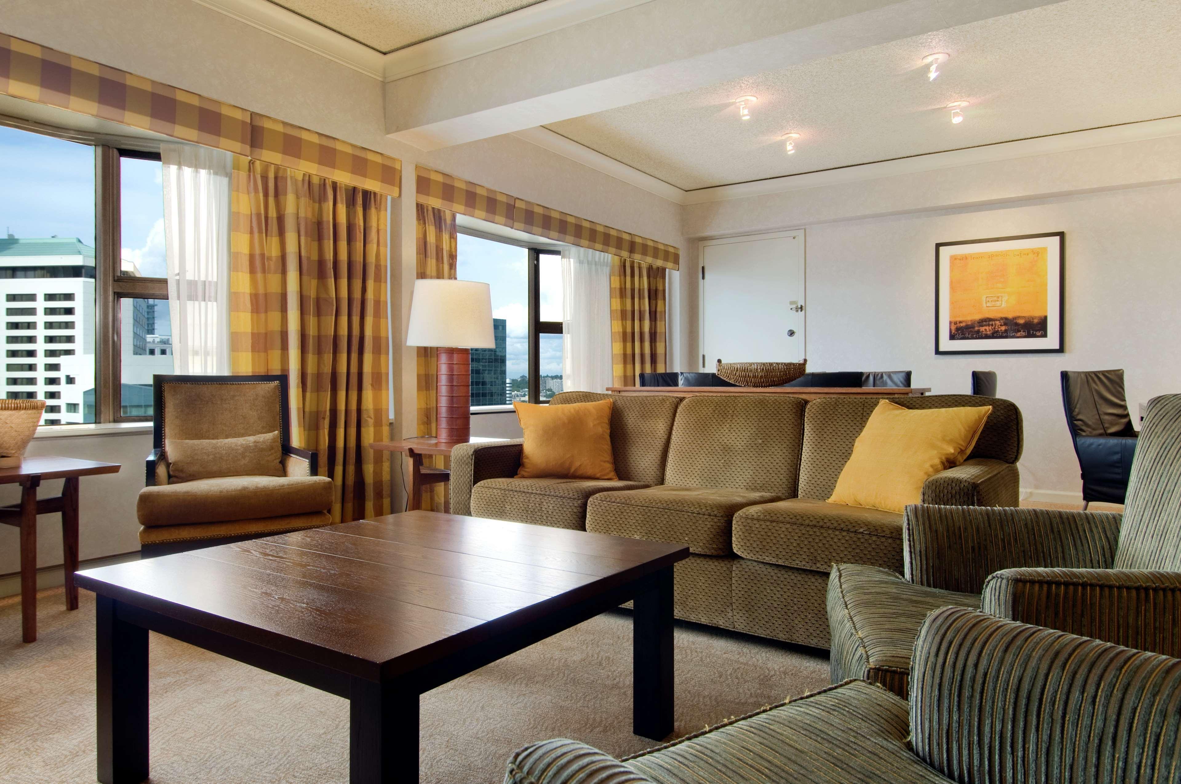 Hilton Seattle Hotel Room photo