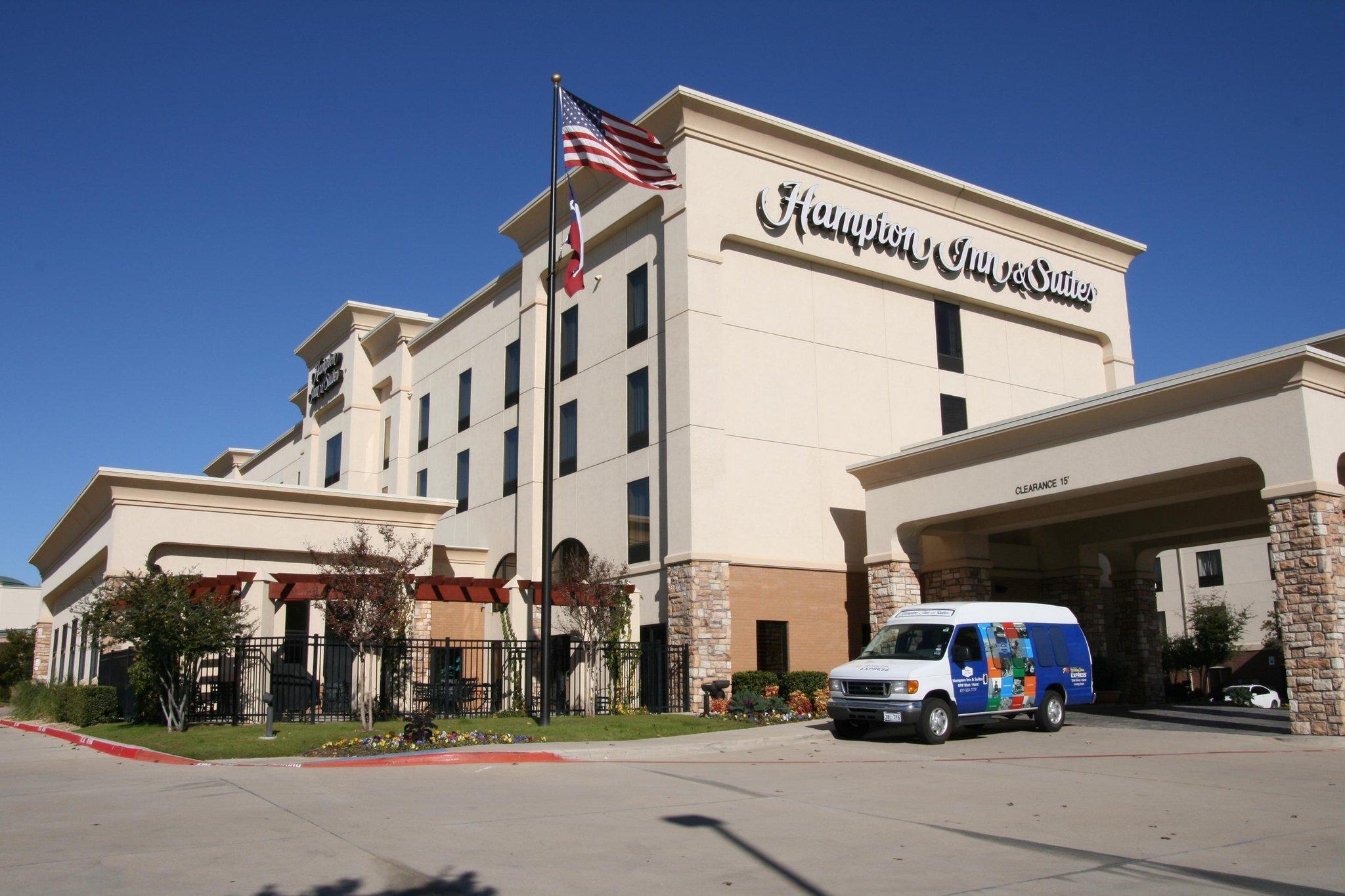 Hampton Inn & Suites Dallas-Dfw Airport Hurst Exterior photo