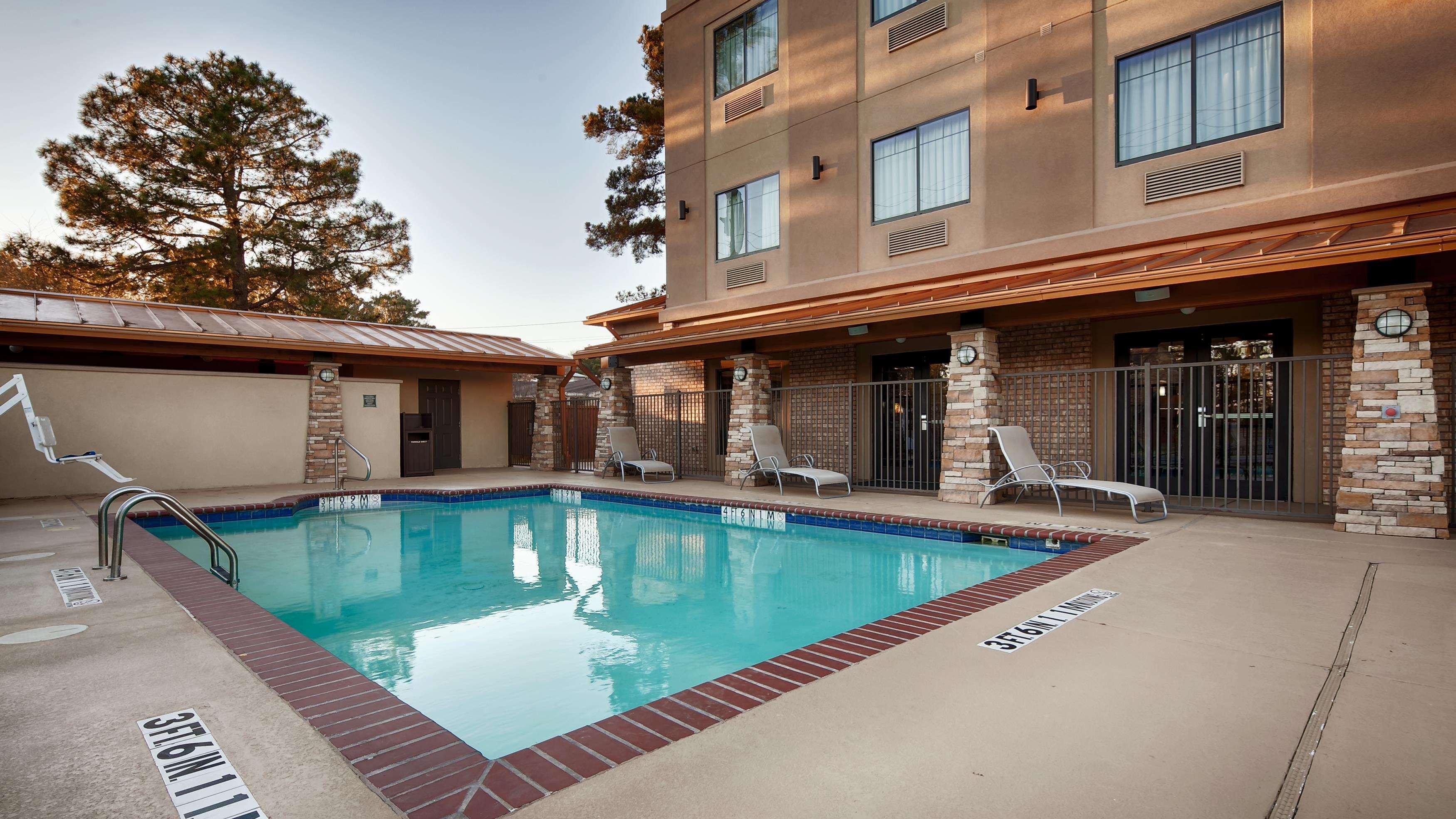 Best Western Plus Classic Inn And Suites Center Exterior photo