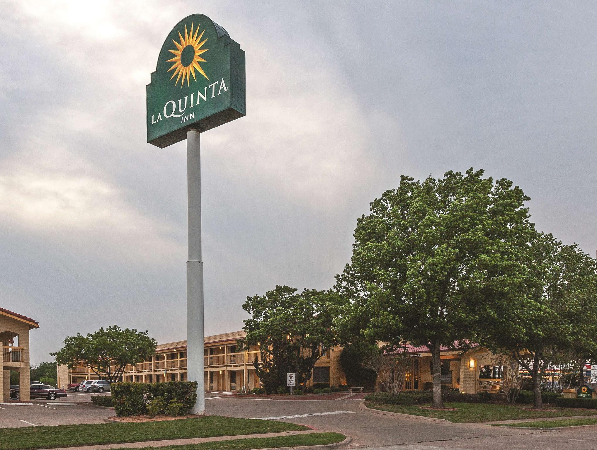 La Quinta Inn By Wyndham Wichita Falls Event Center North Exterior photo