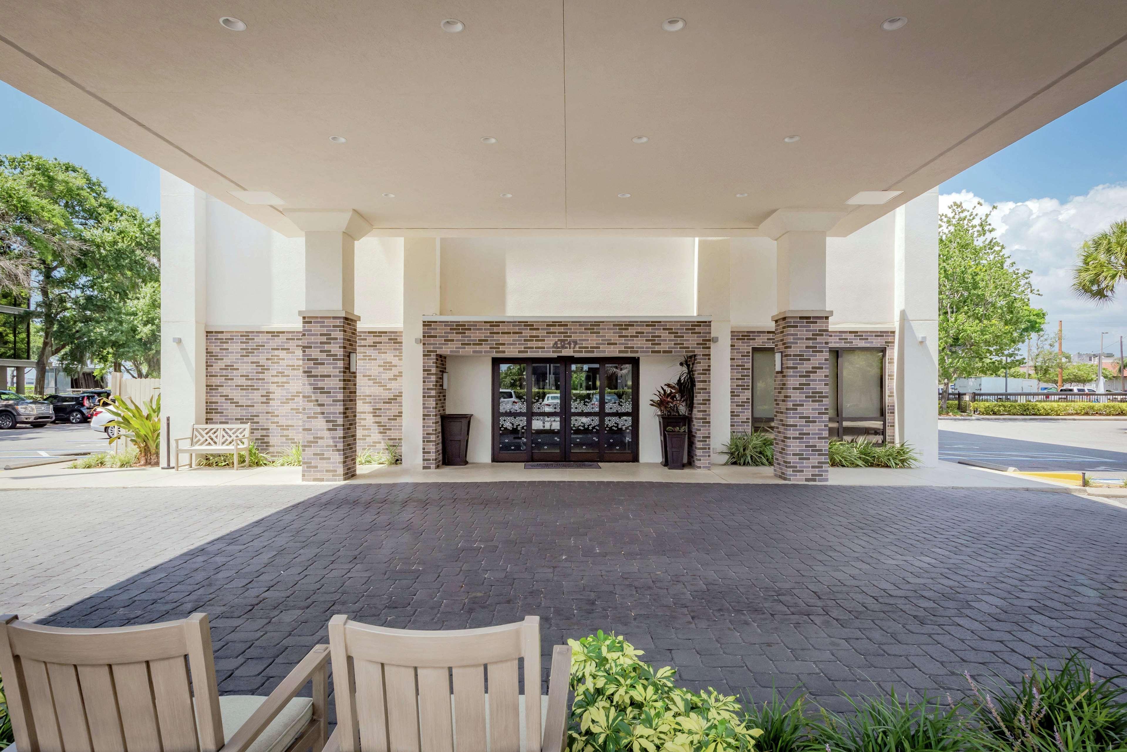 Hampton Inn Tampa International Airport/Westshore Exterior photo