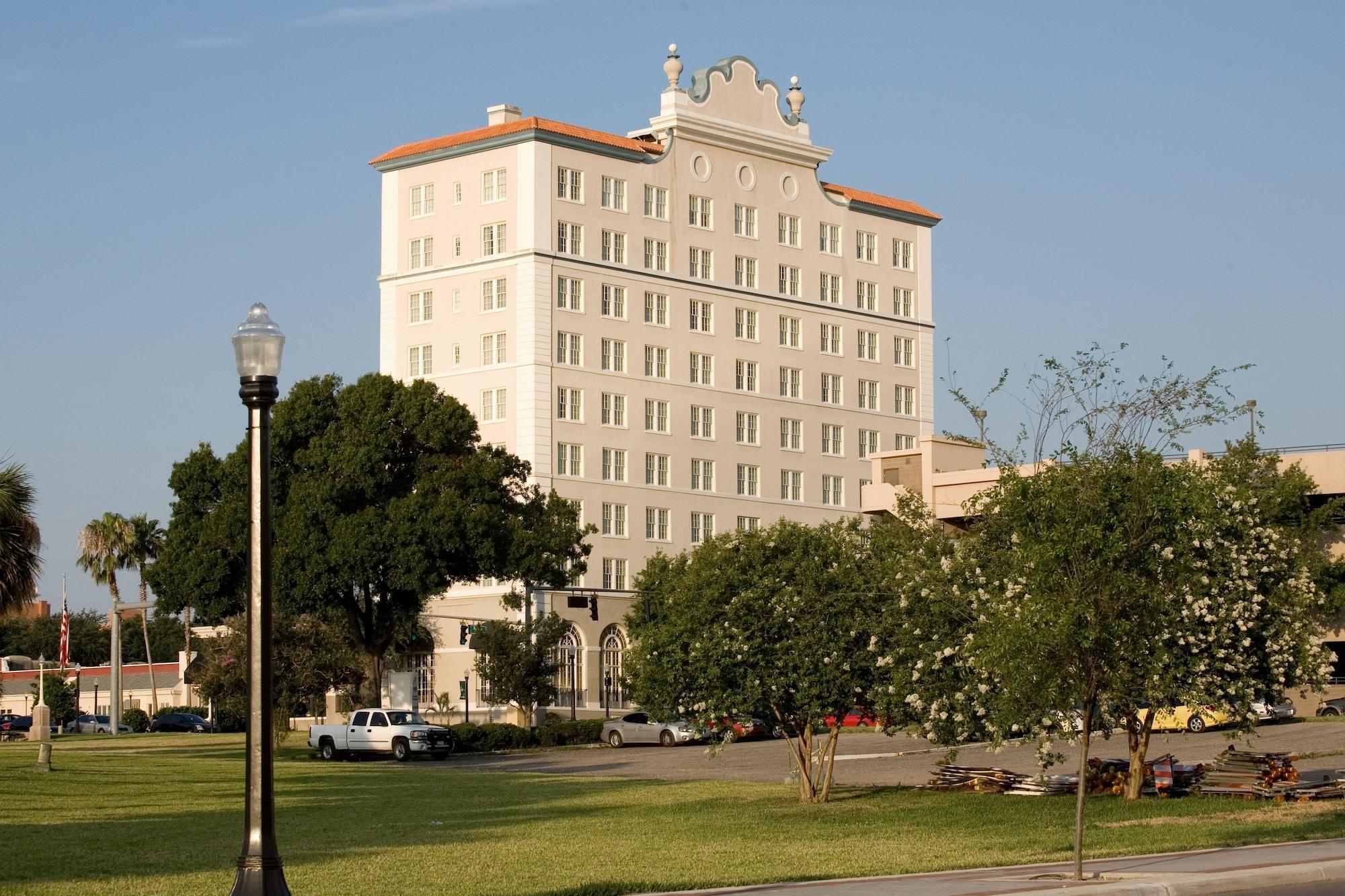 The Terrace Hotel Lakeland, Tapestry Collection By Hilton Exterior photo