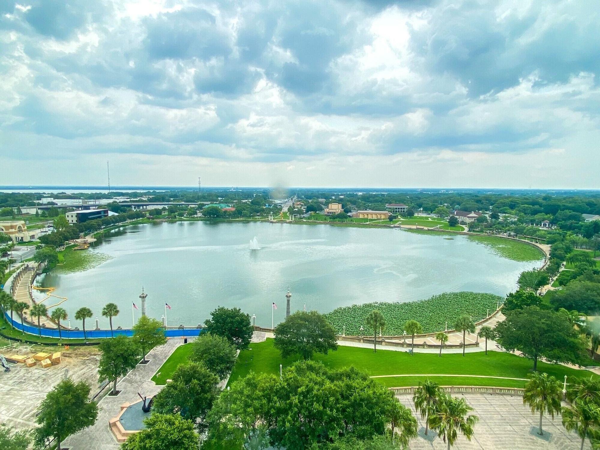 The Terrace Hotel Lakeland, Tapestry Collection By Hilton Exterior photo