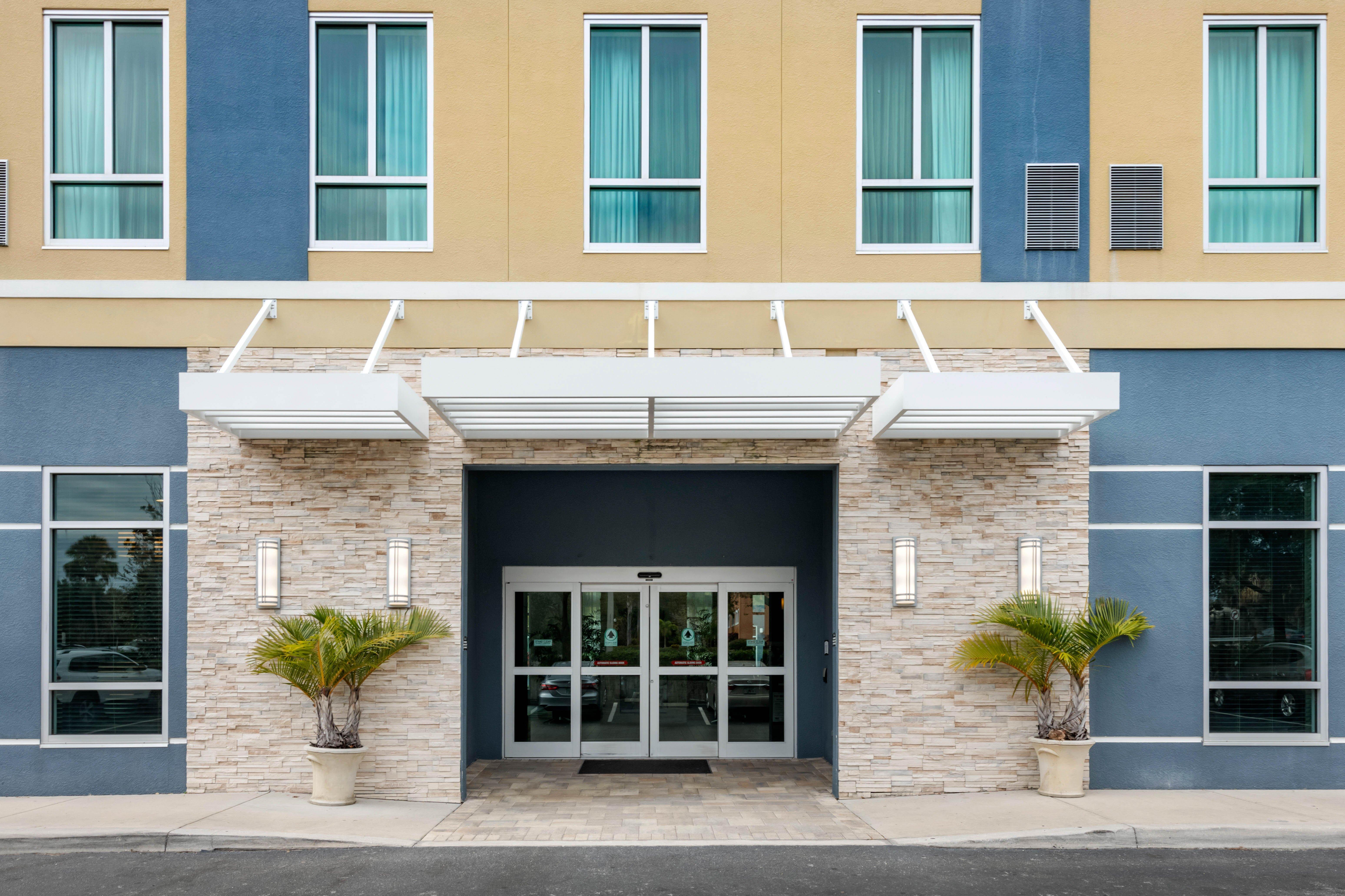 Staybridge Suites St. Petersburg Fl, An Ihg Hotel Exterior photo