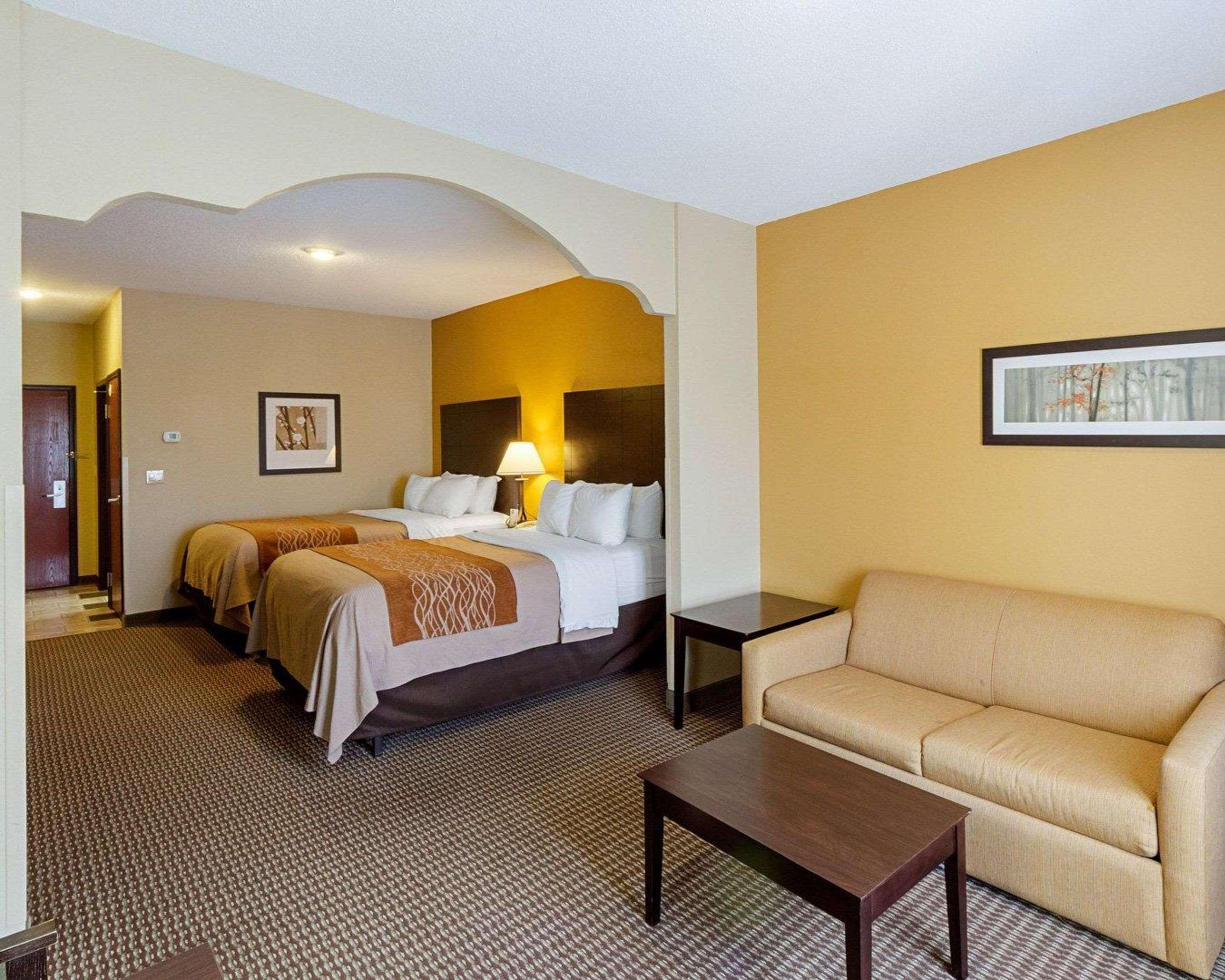 Comfort Inn & Suites Burnet Exterior photo